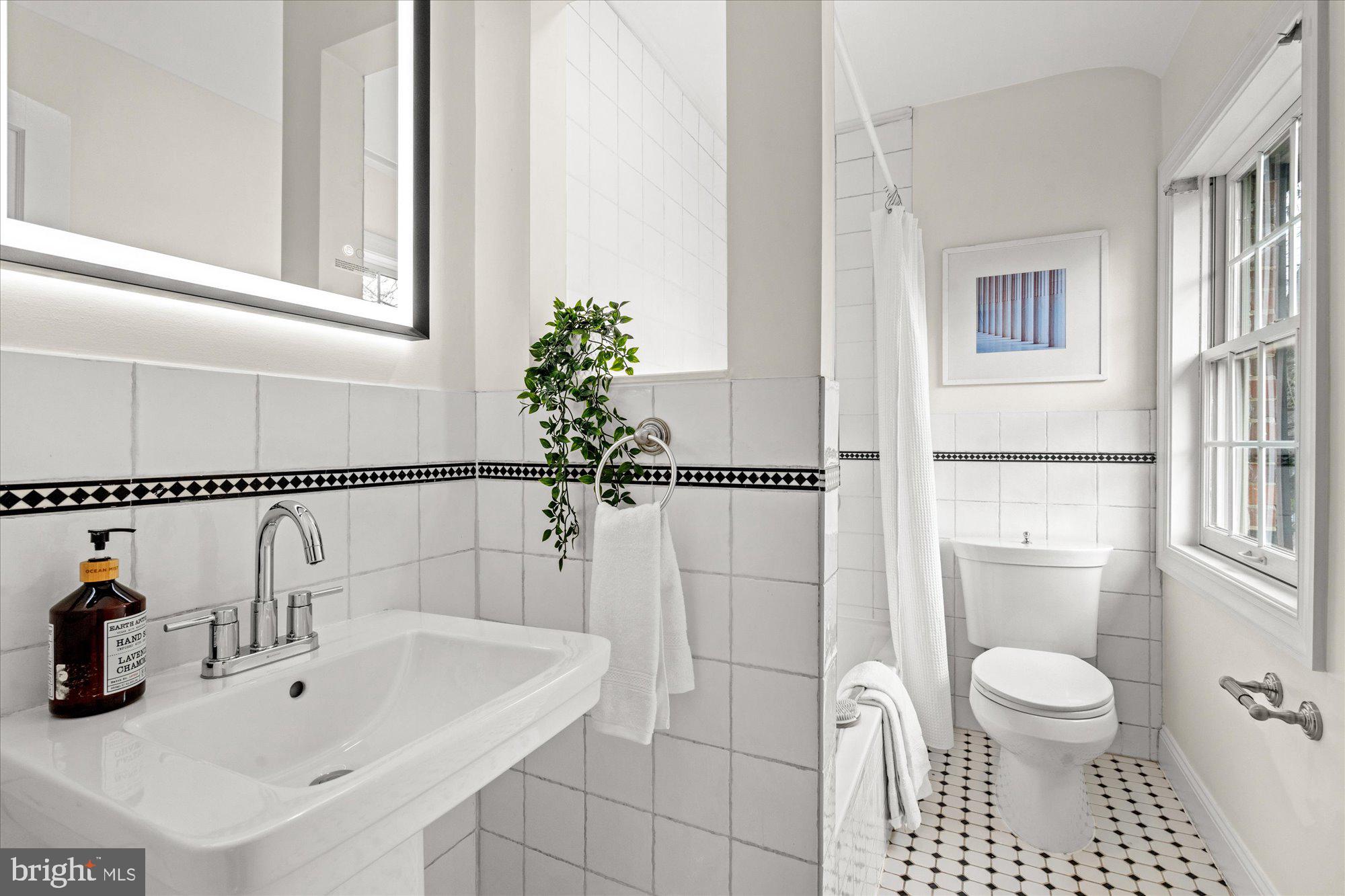 PINEHURST VILLAGE - Residential