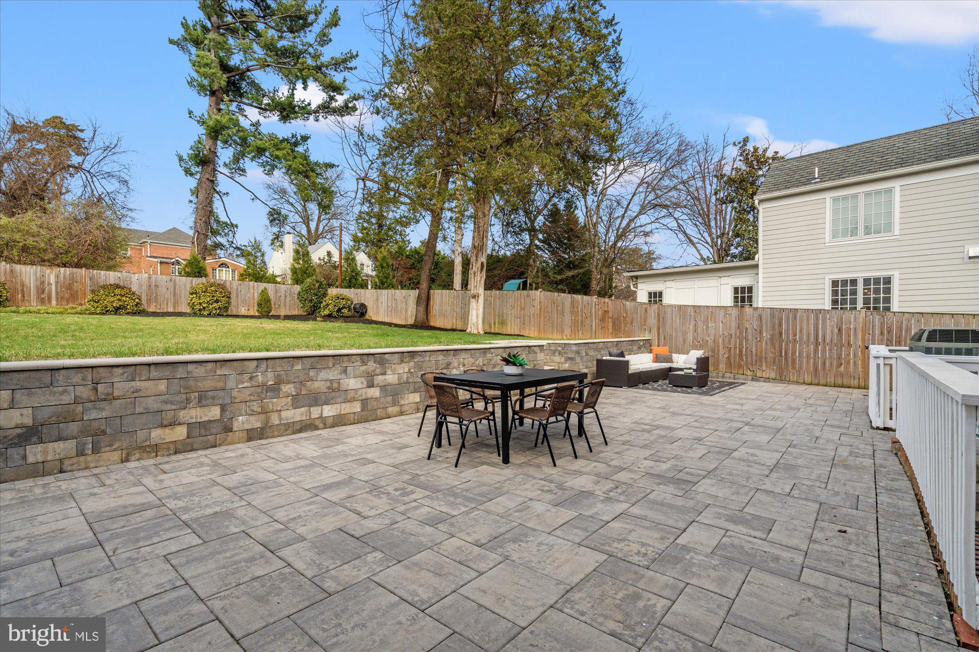 PINEHURST VILLAGE - Residential