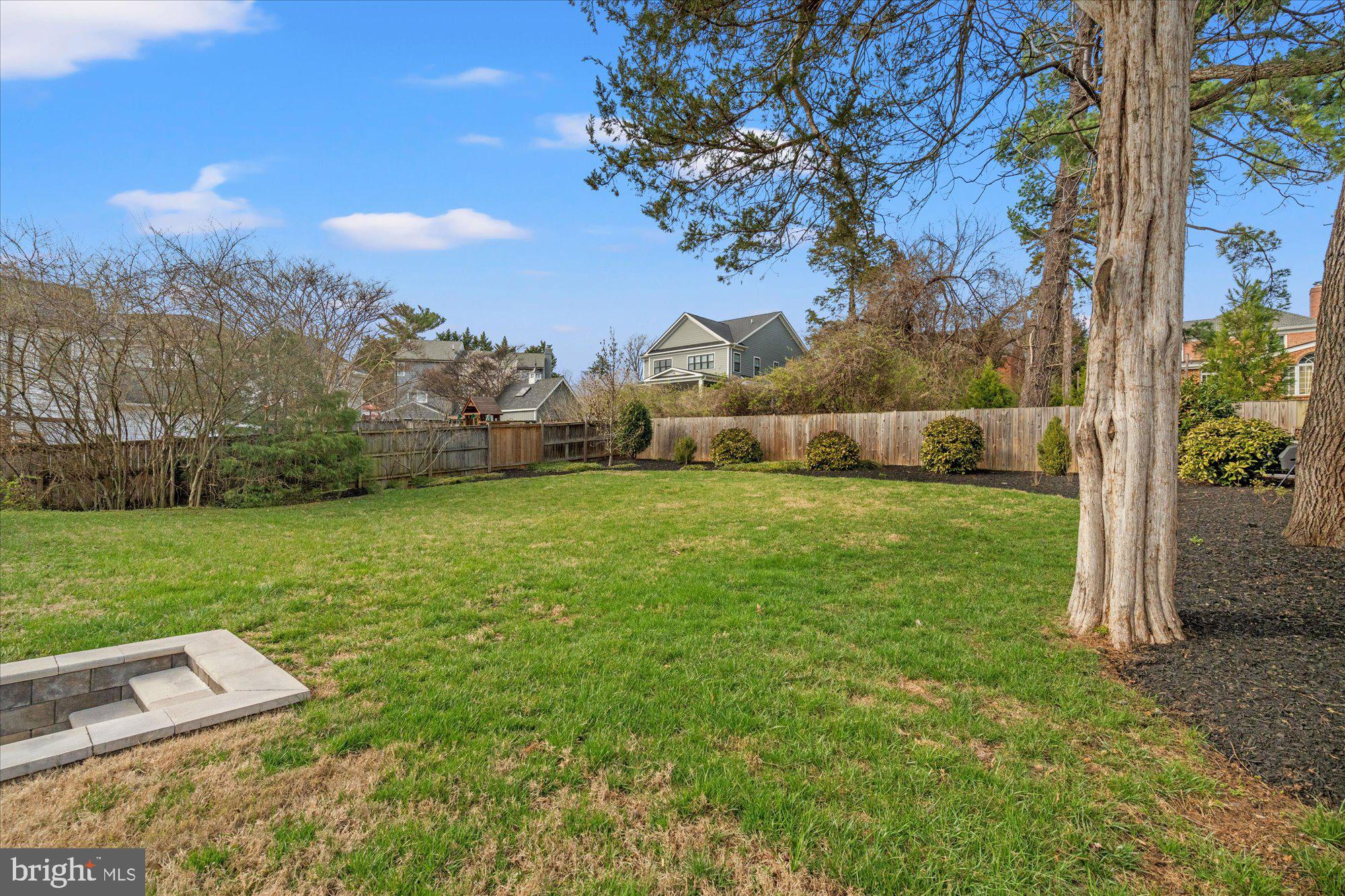 PINEHURST VILLAGE - Residential