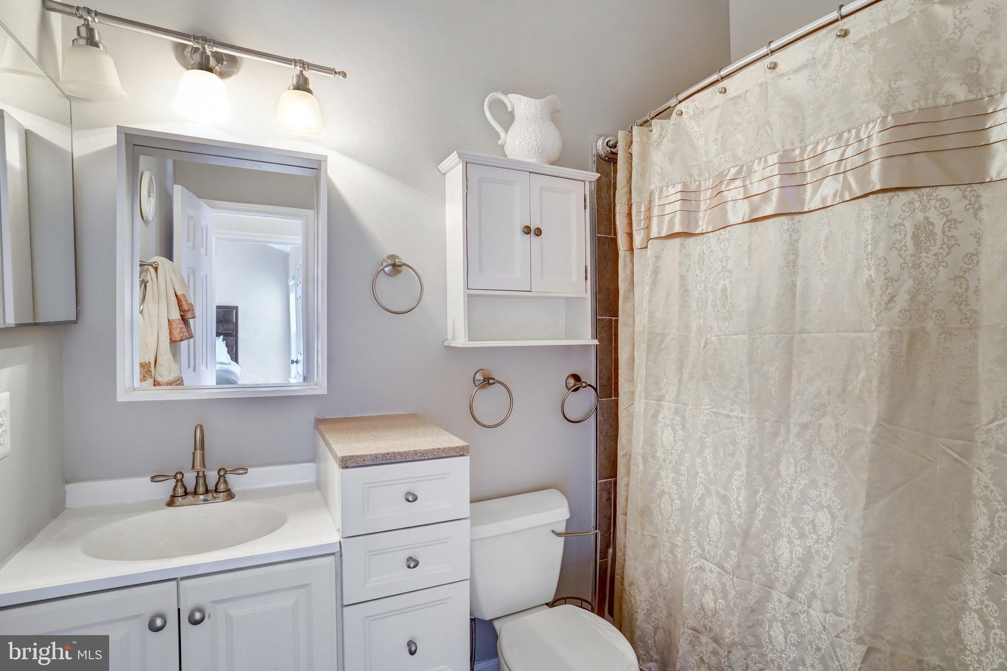 GREENS AT FAIR LAKES - Residential