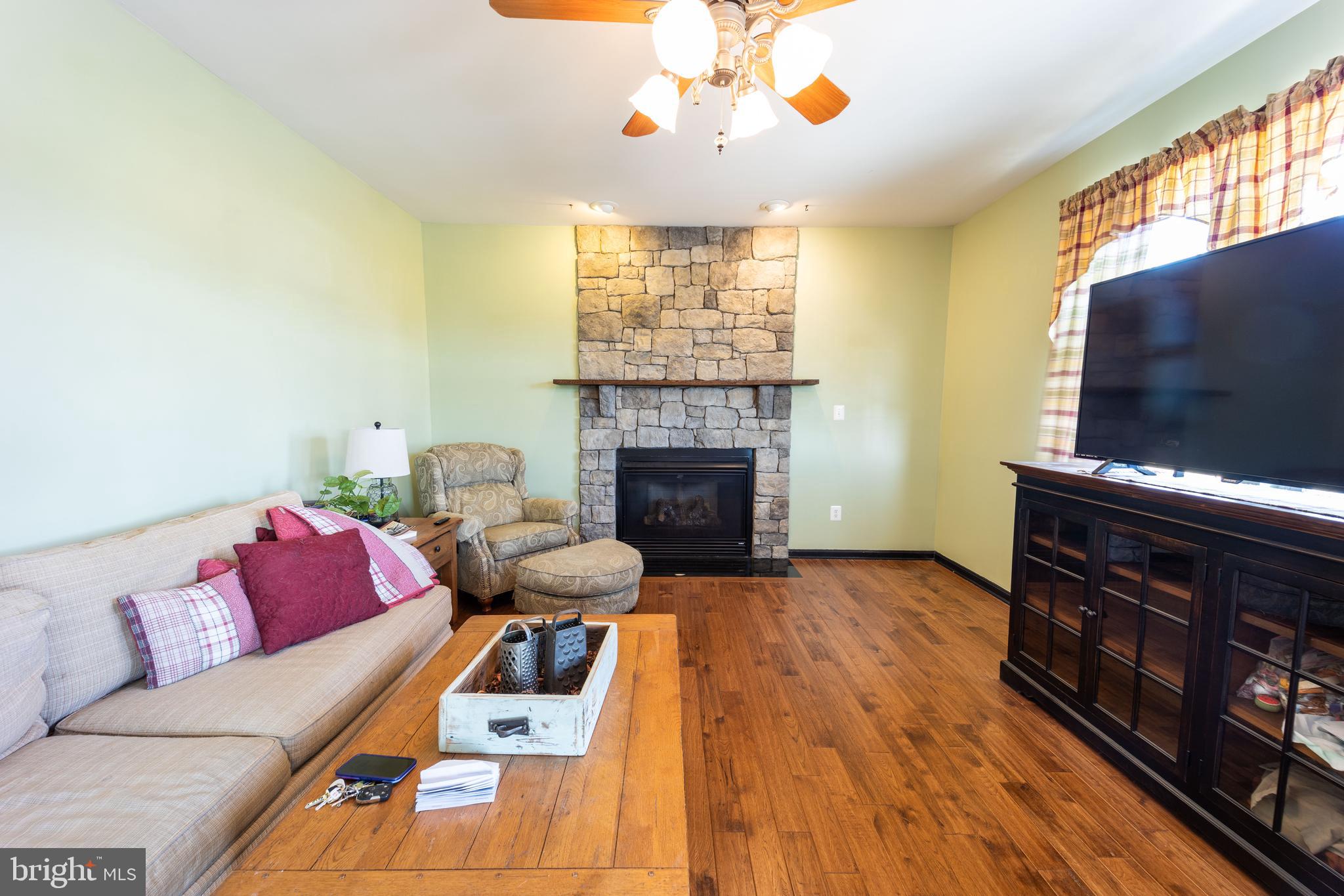 CHANDLERS GLEN - Residential