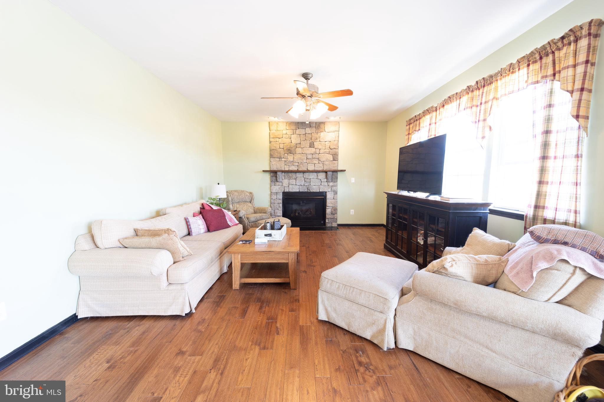 CHANDLERS GLEN - Residential