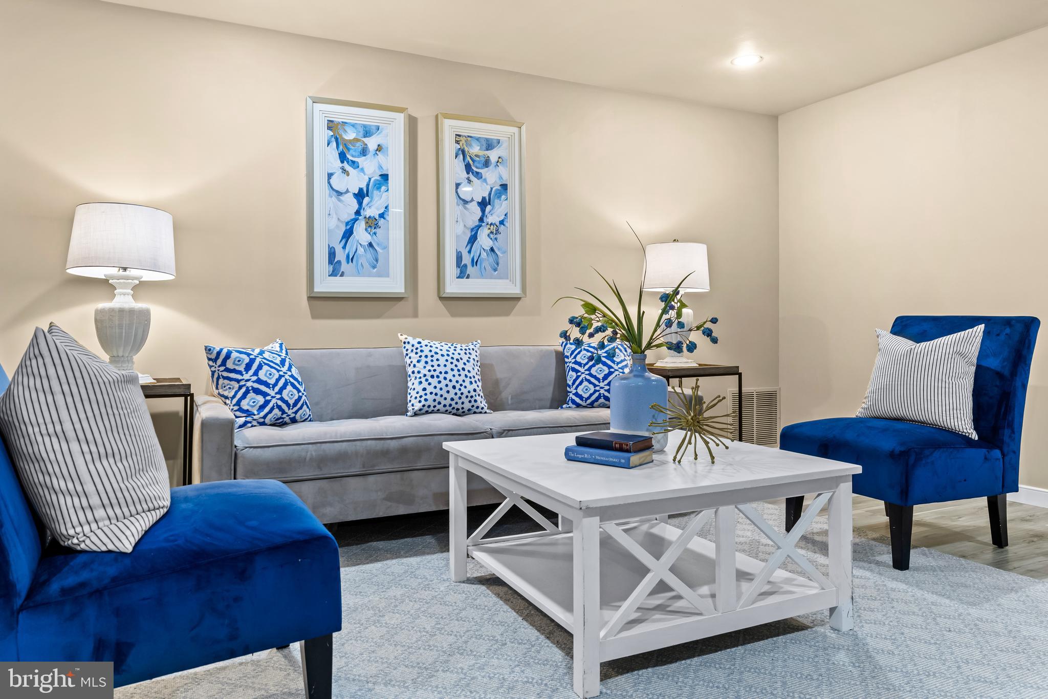 NORTHAMPTON - Residential