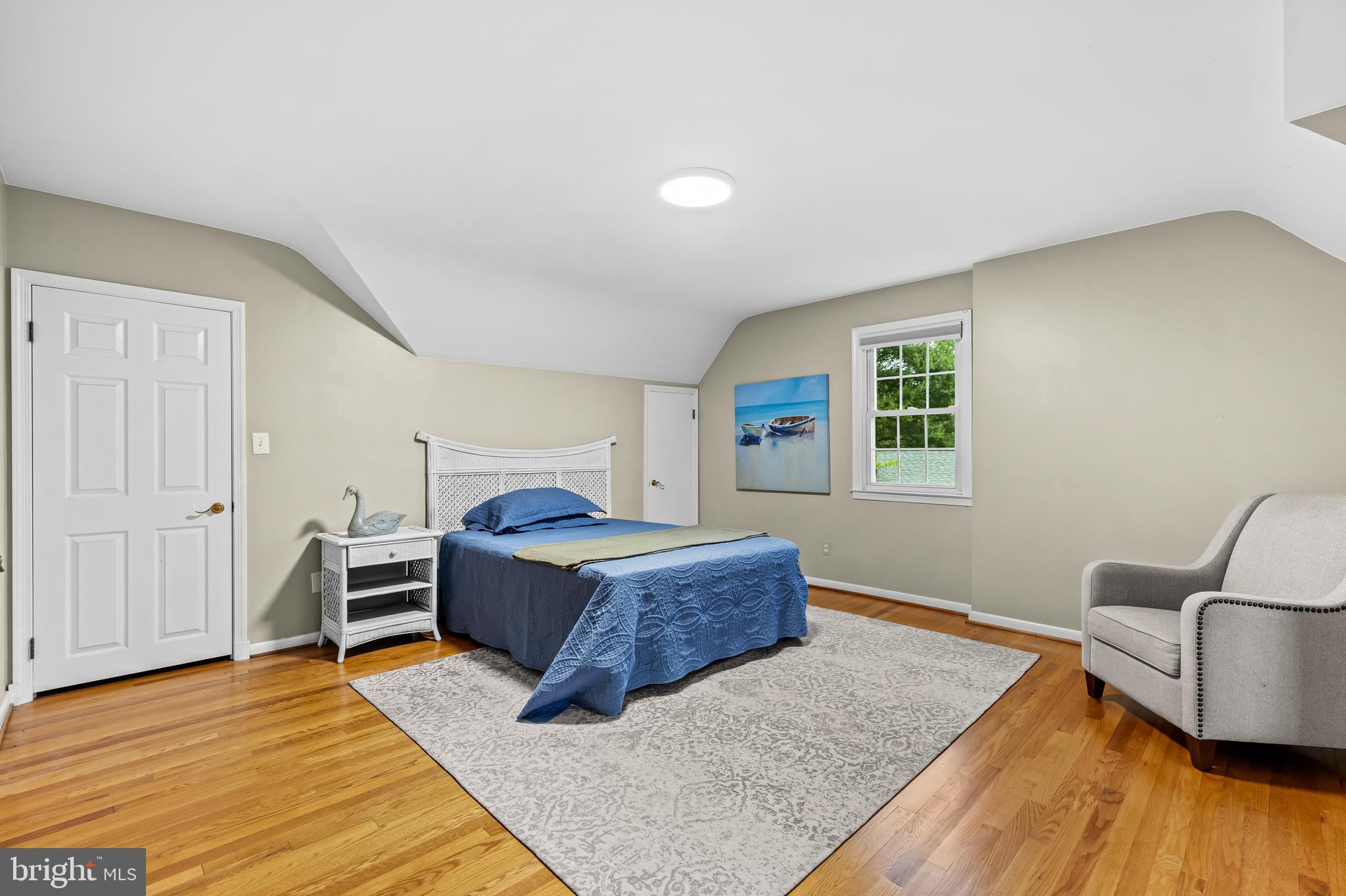 NORTHAMPTON - Residential