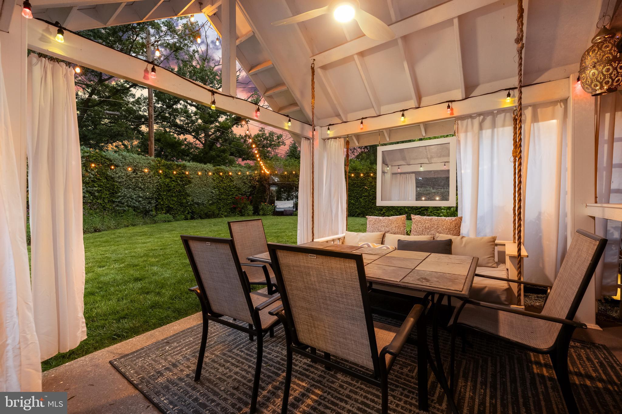 NORTHAMPTON - Residential