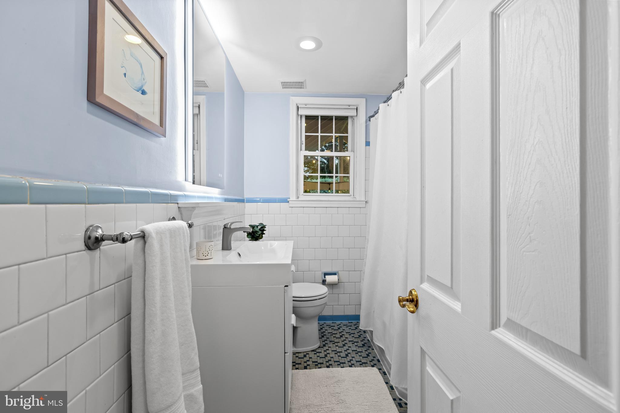 NORTHAMPTON - Residential