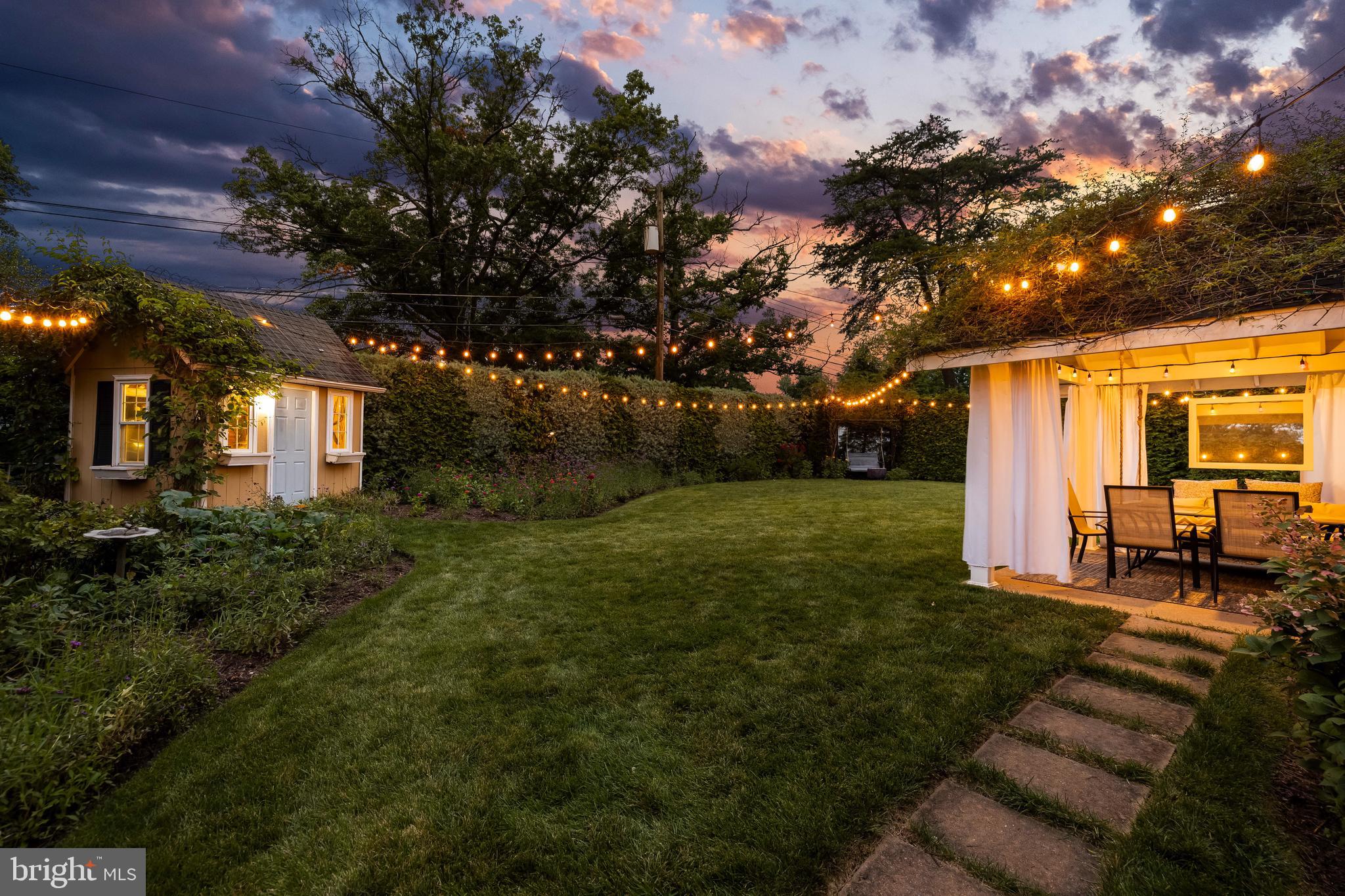 NORTHAMPTON - Residential