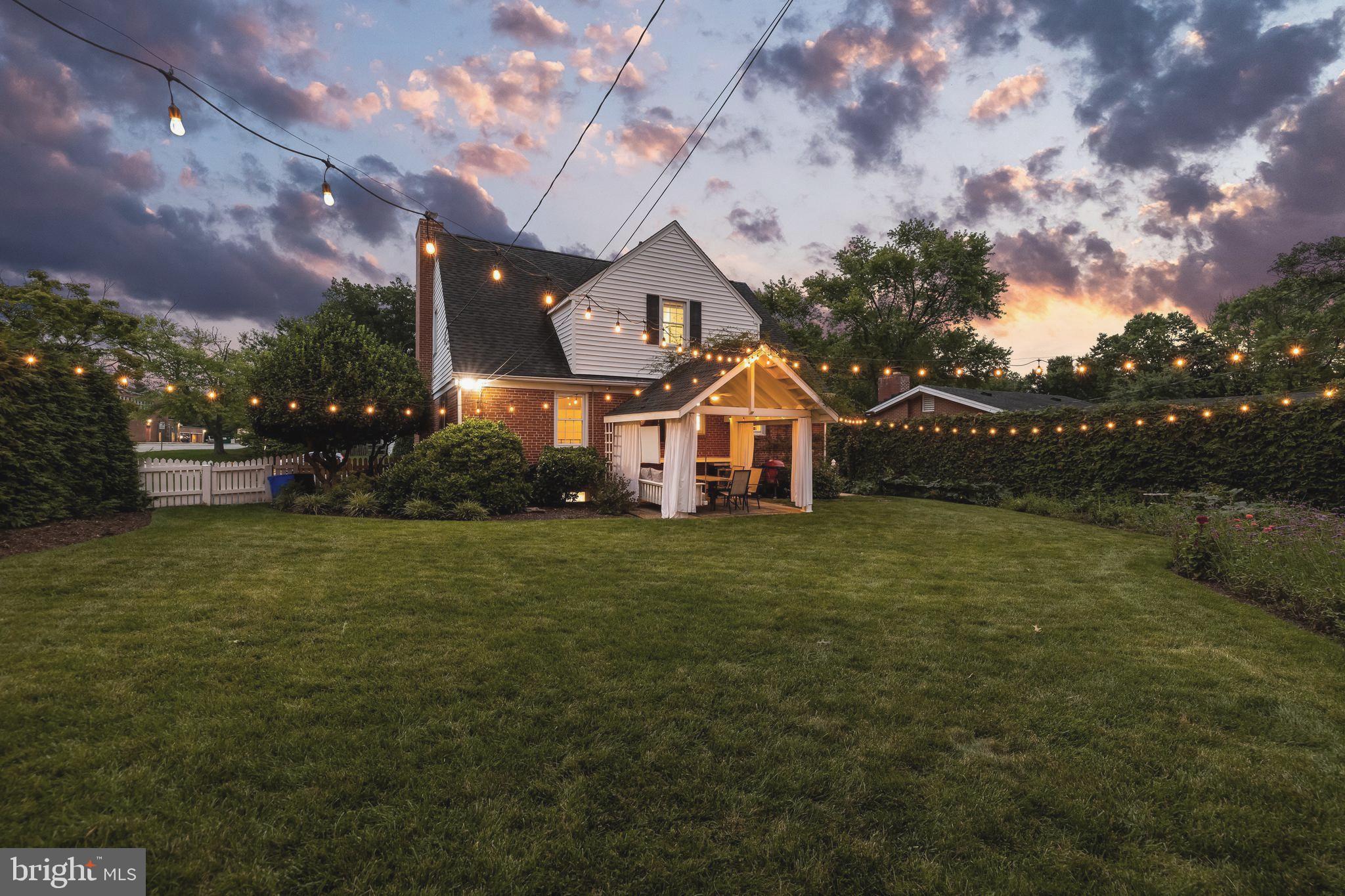 NORTHAMPTON - Residential