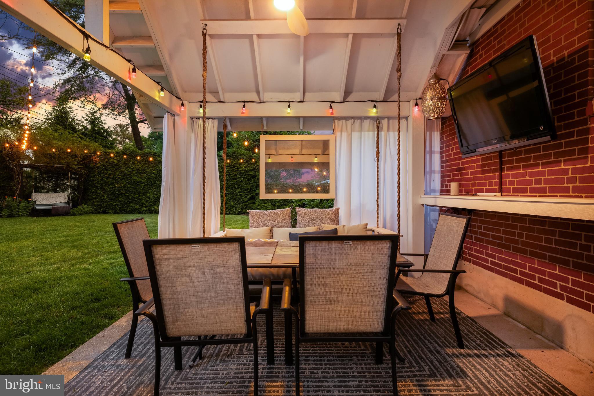 NORTHAMPTON - Residential