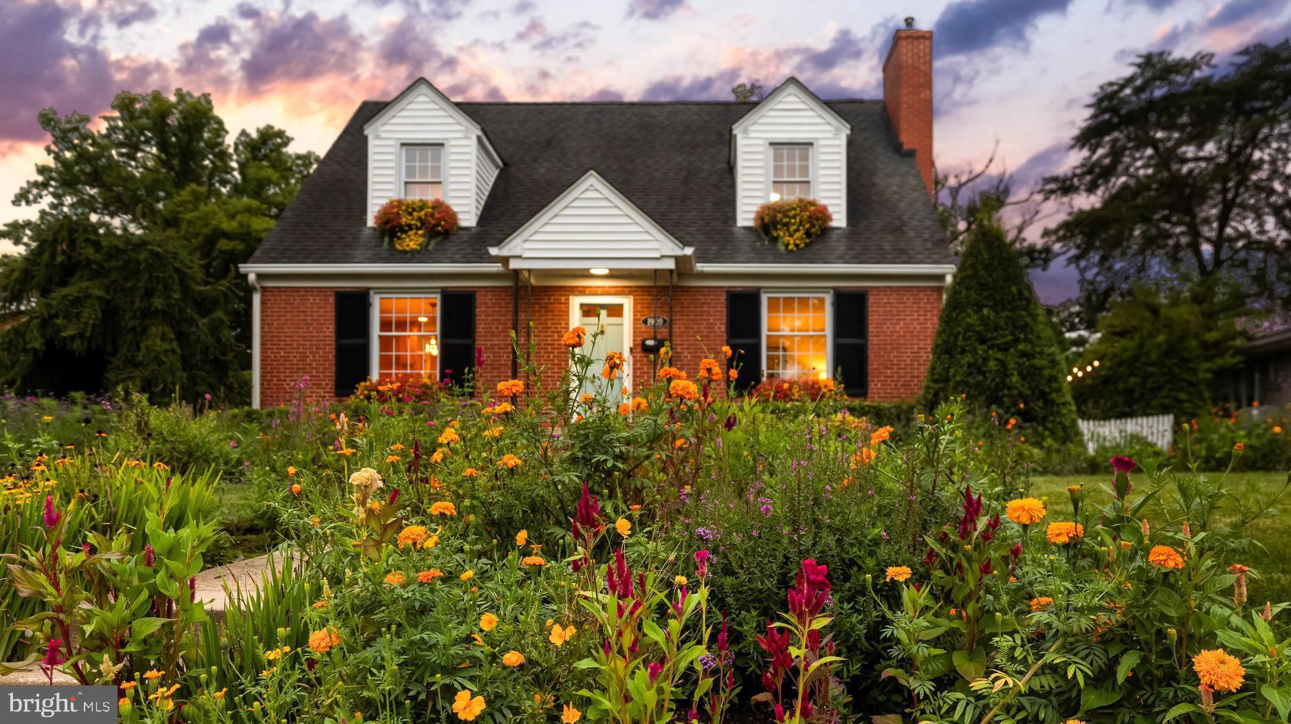 NORTHAMPTON - Residential