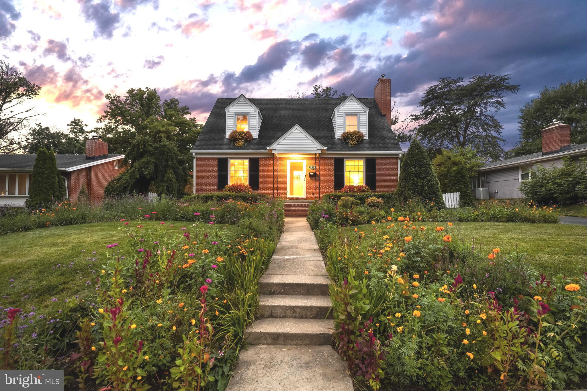 NORTHAMPTON - Residential