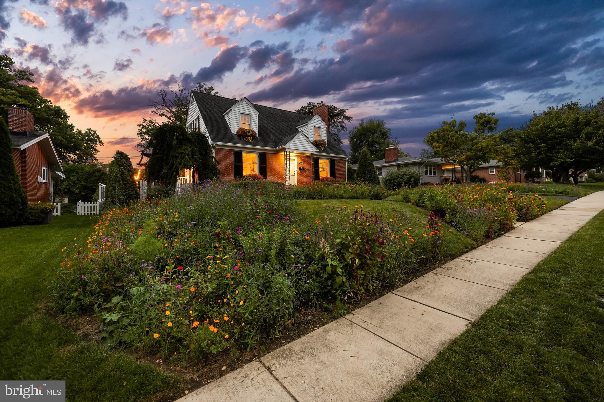 NORTHAMPTON - Residential