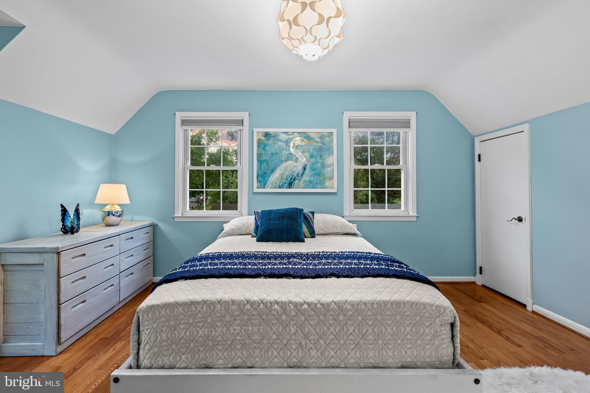 NORTHAMPTON - Residential