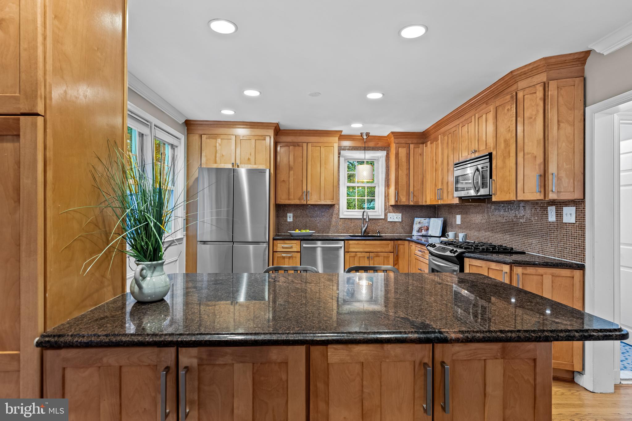 NORTHAMPTON - Residential