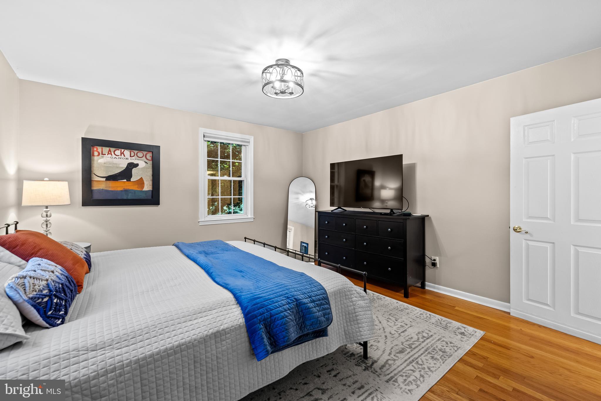 NORTHAMPTON - Residential