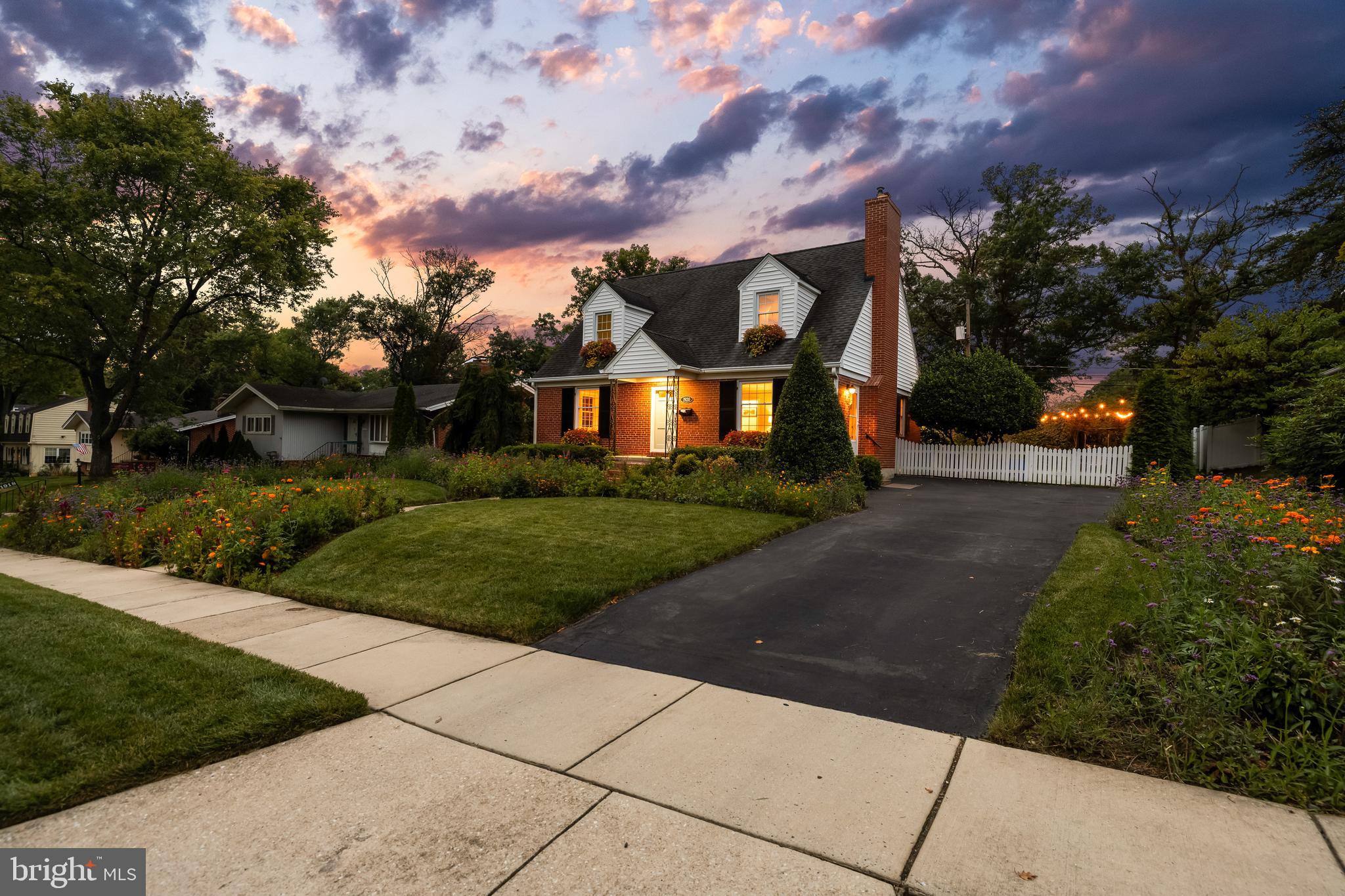 NORTHAMPTON - Residential