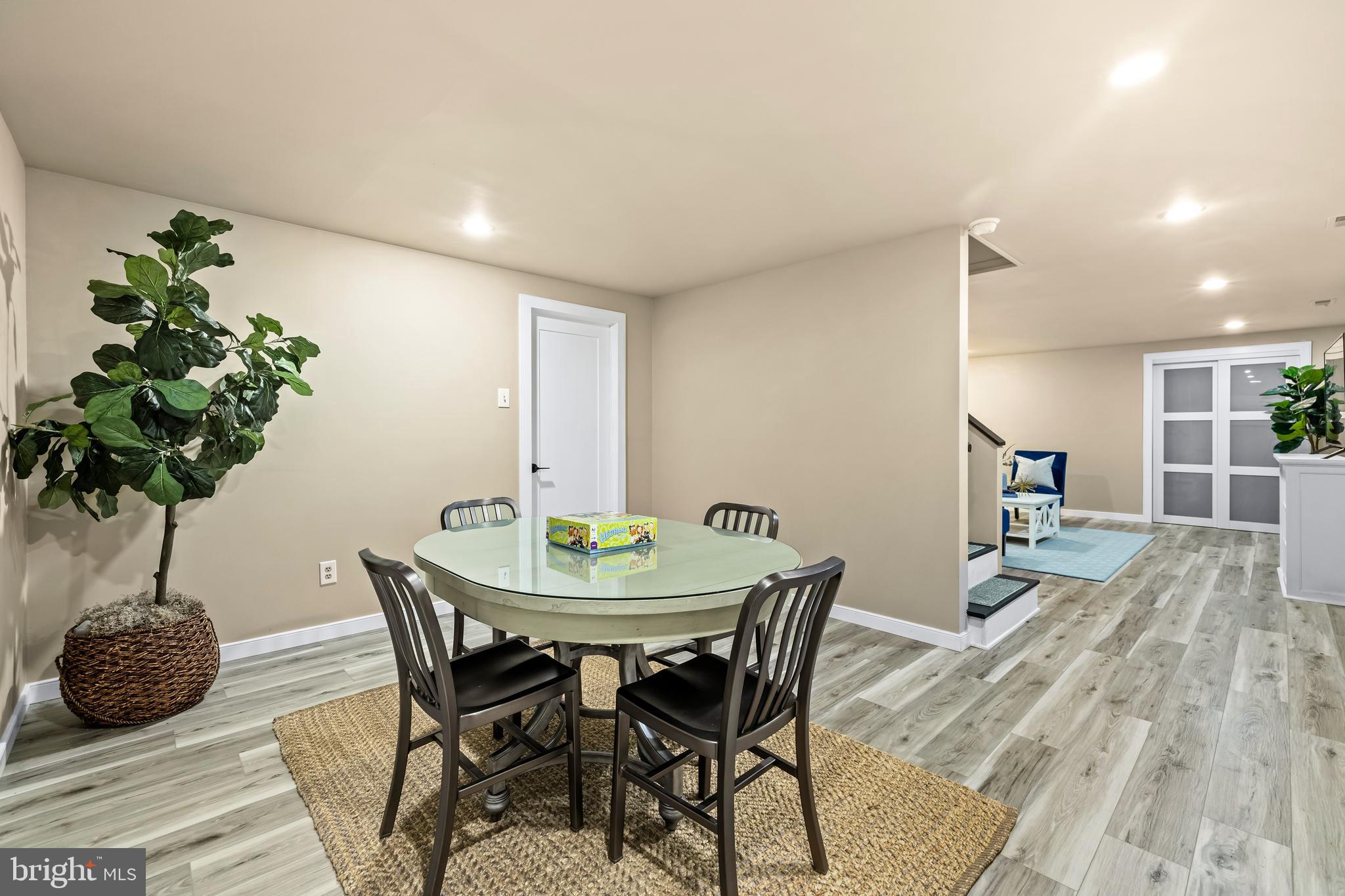 NORTHAMPTON - Residential