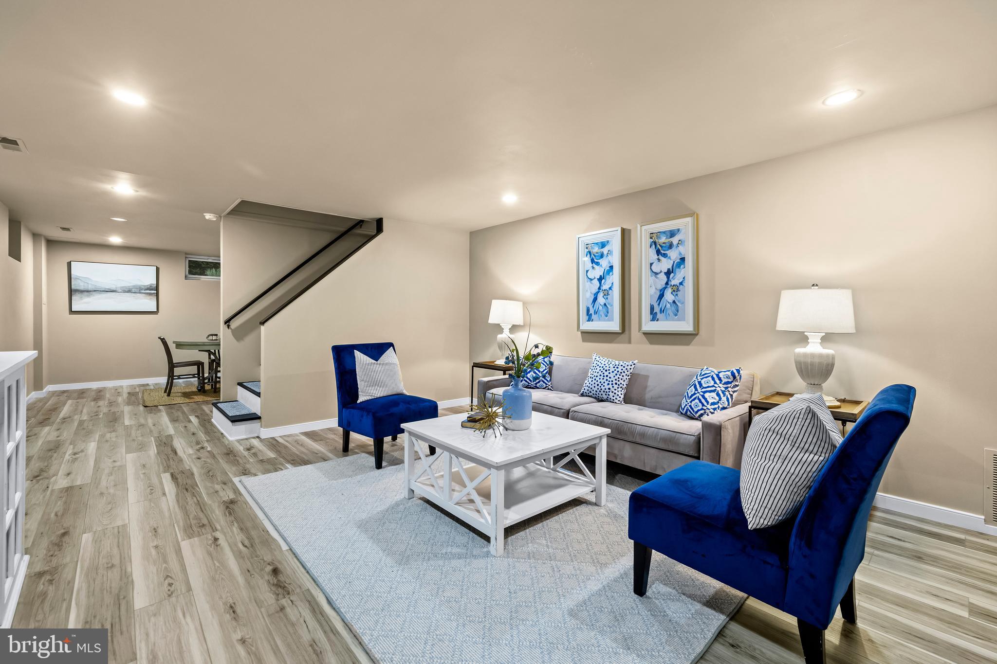 NORTHAMPTON - Residential