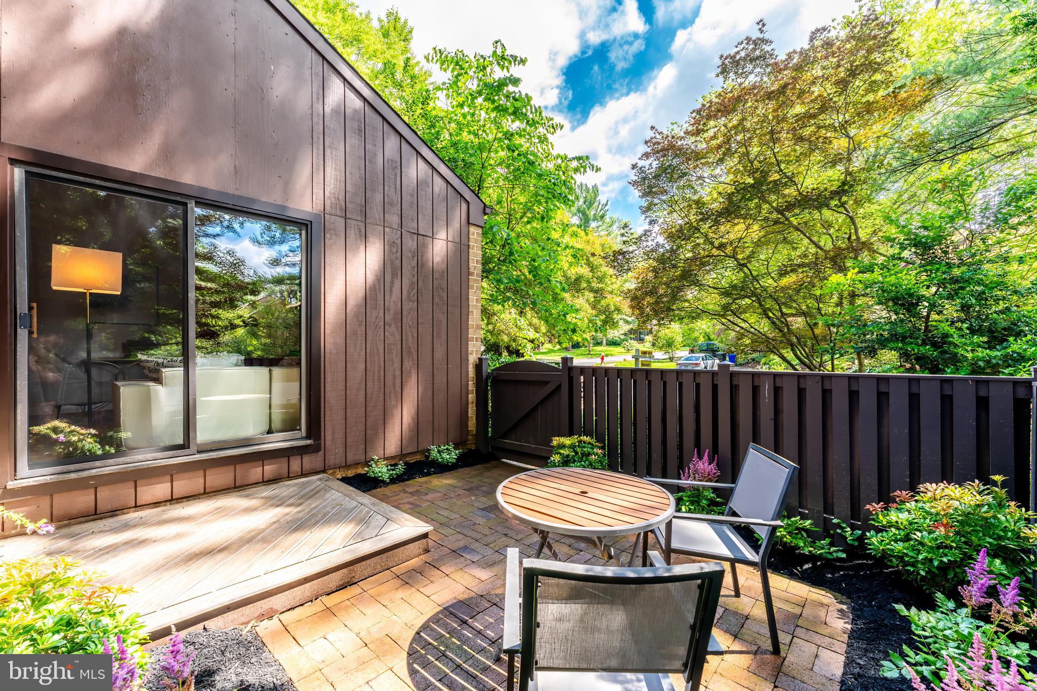 10909 KNIGHTS BRIDGE COURT