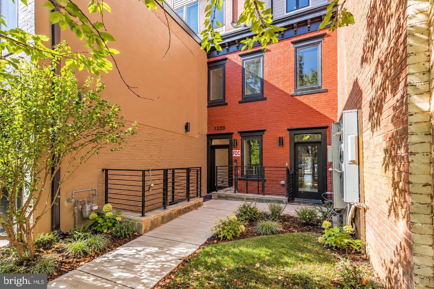 1320 8TH STREET NW PH9