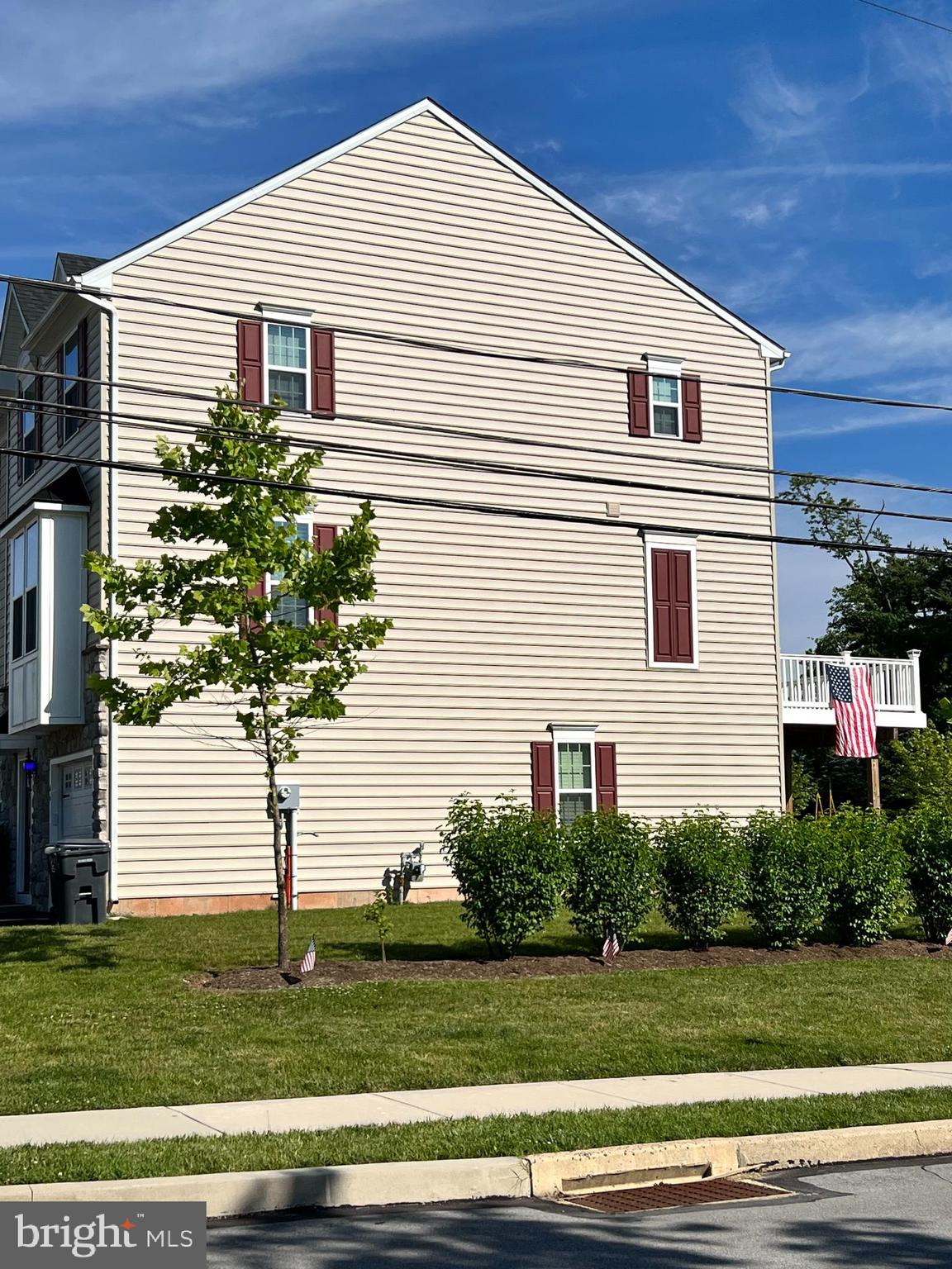 MAIN STREET CROSSING - Residential Lease