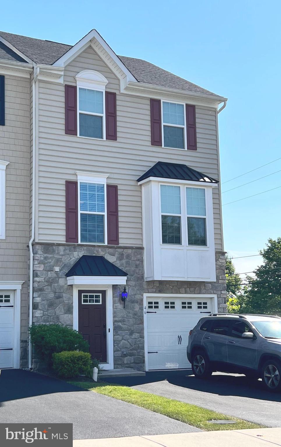 MAIN STREET CROSSING - Residential Lease