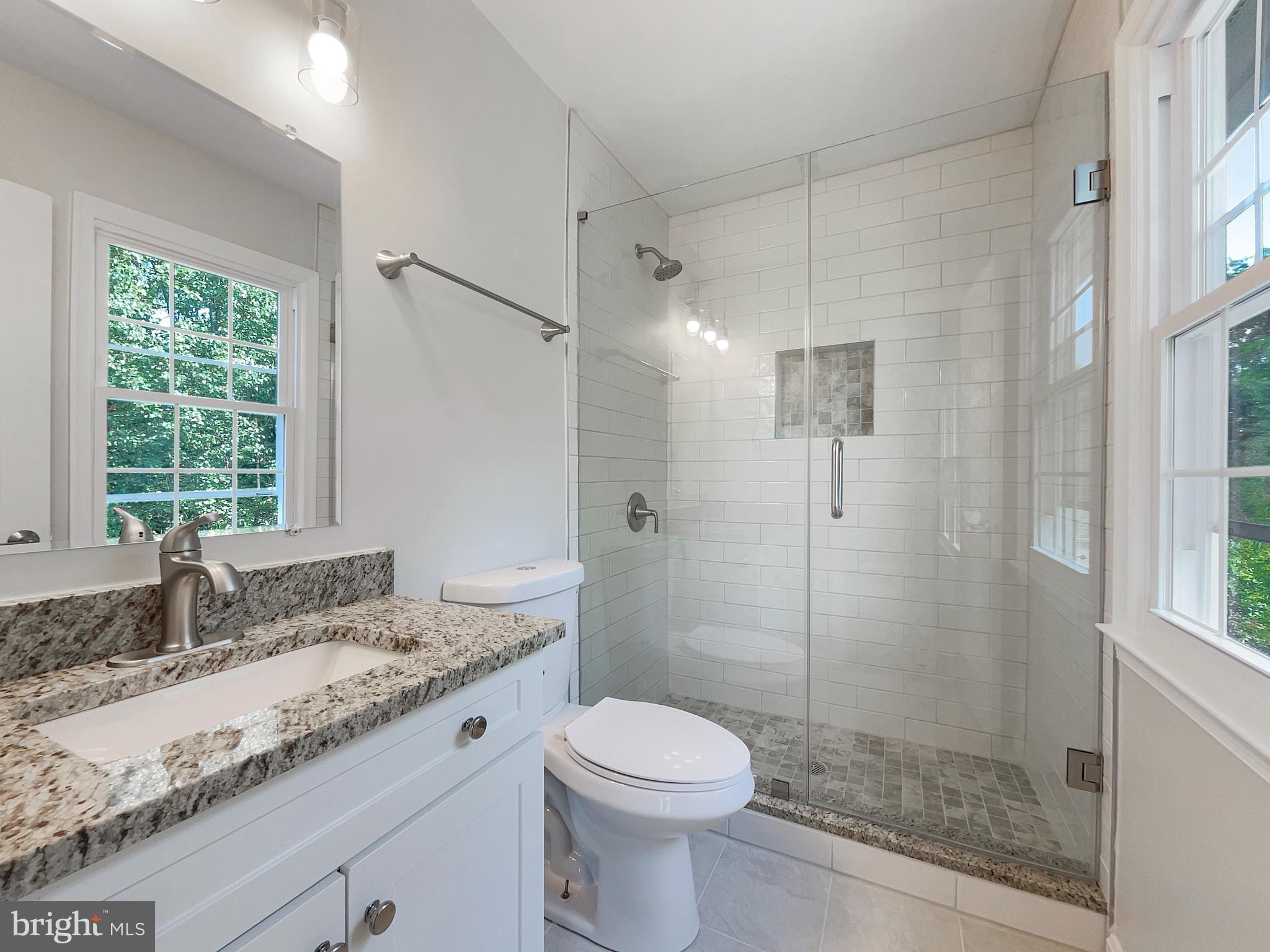 COUNTRY CLUB MANOR - Residential