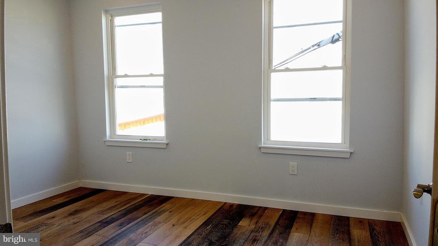 POINT BREEZE - Residential Lease