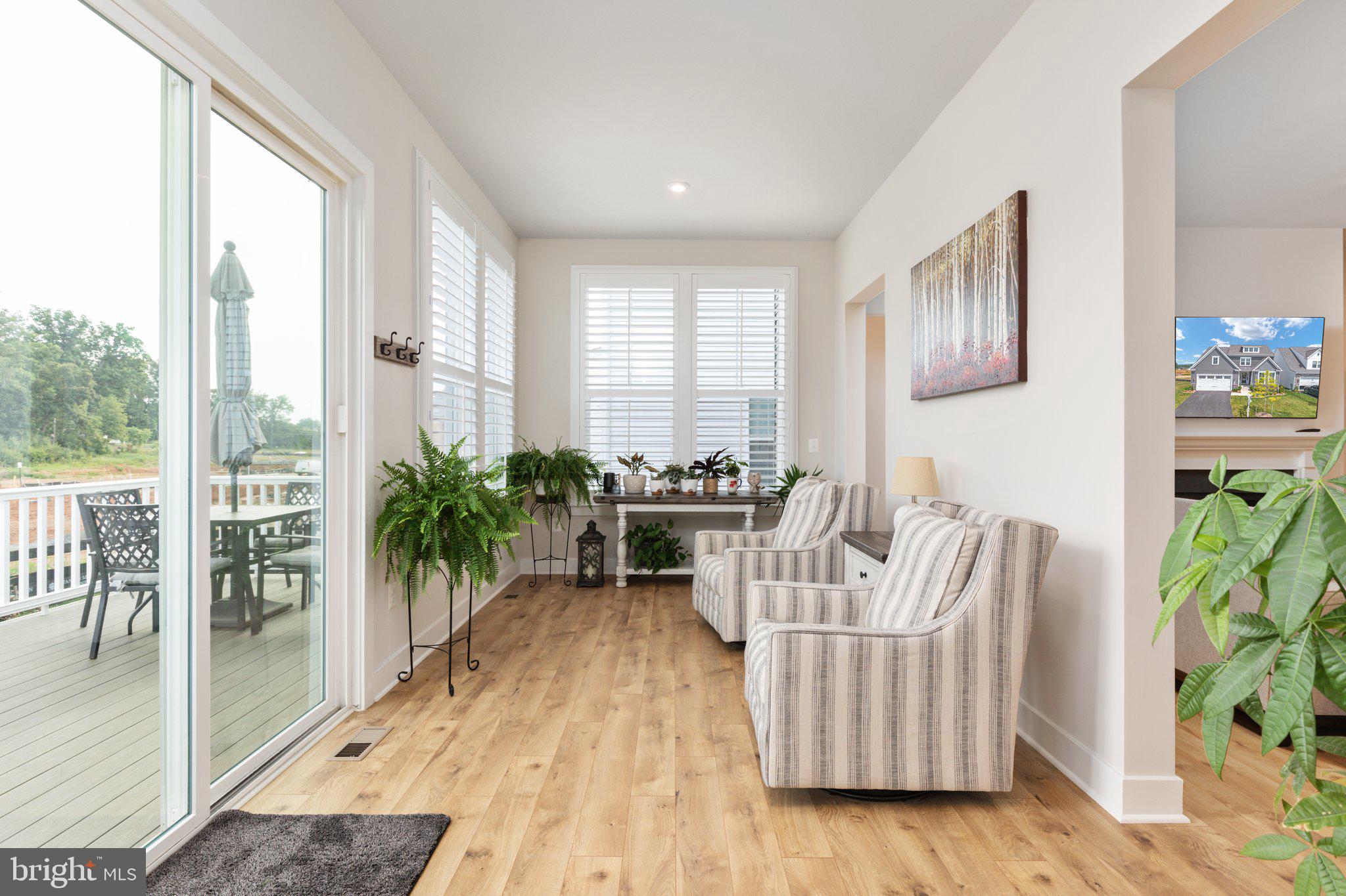 WHITE OAKS FARM - Residential