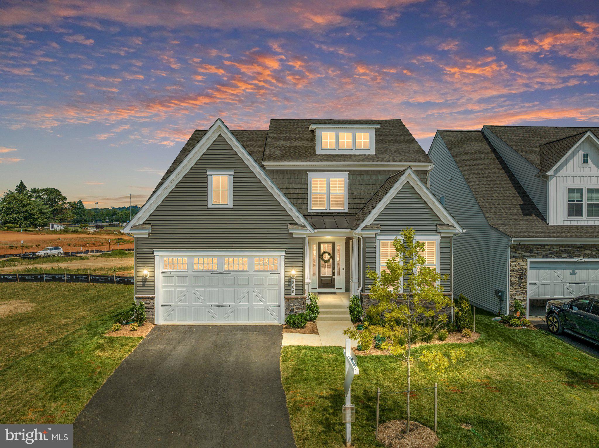 WHITE OAKS FARM - Residential