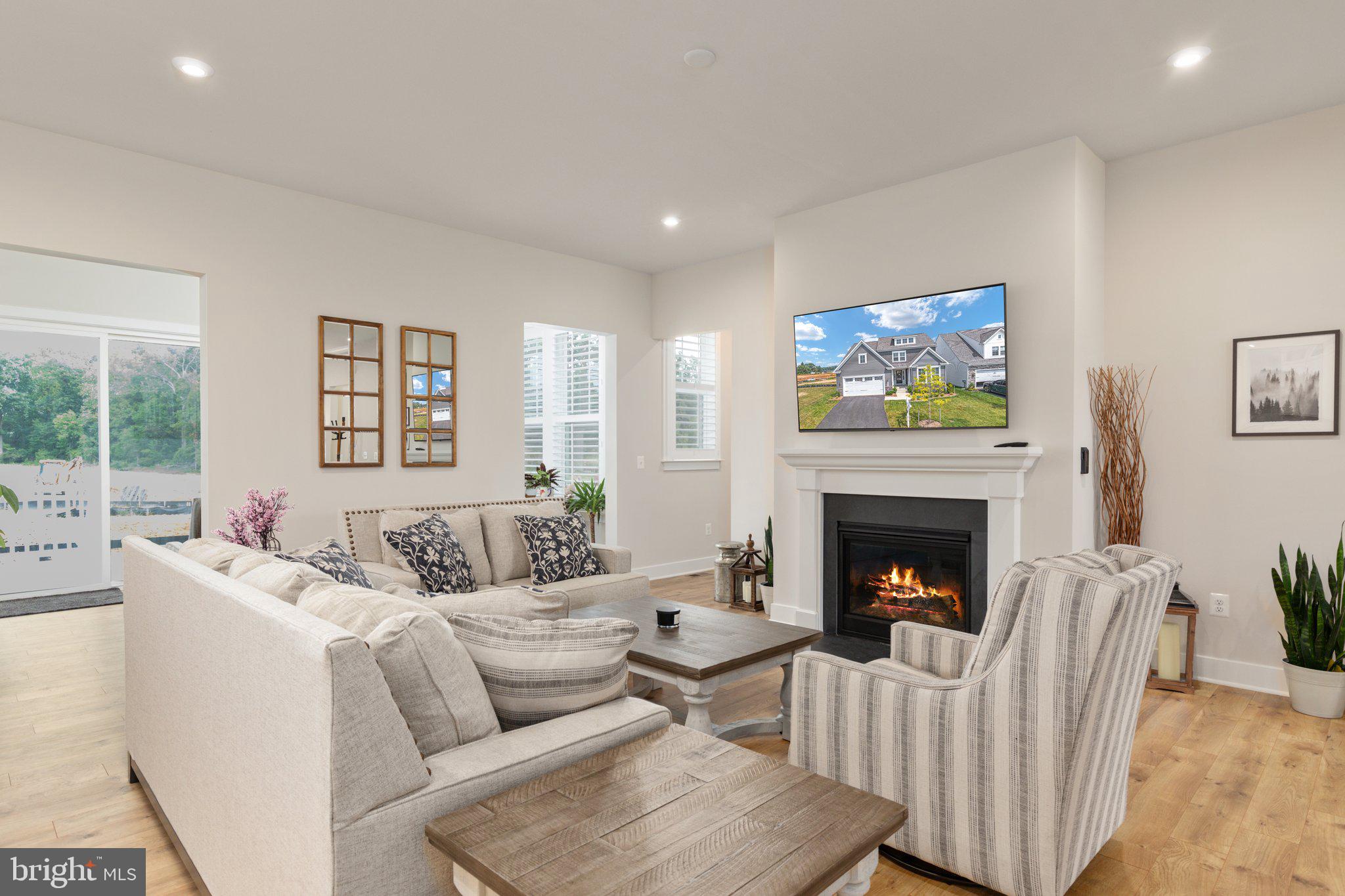 WHITE OAKS FARM - Residential