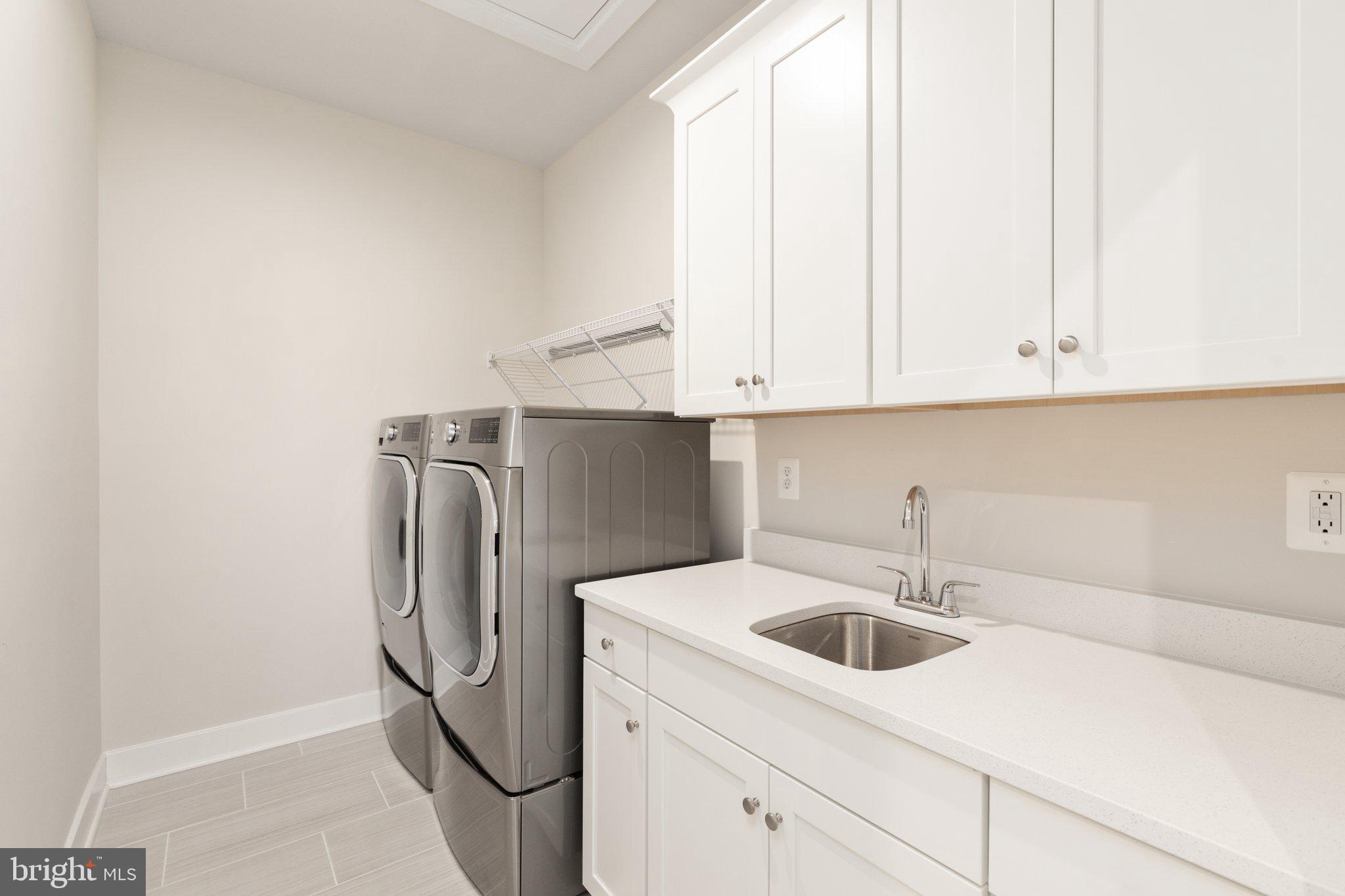 WHITE OAKS FARM - Residential