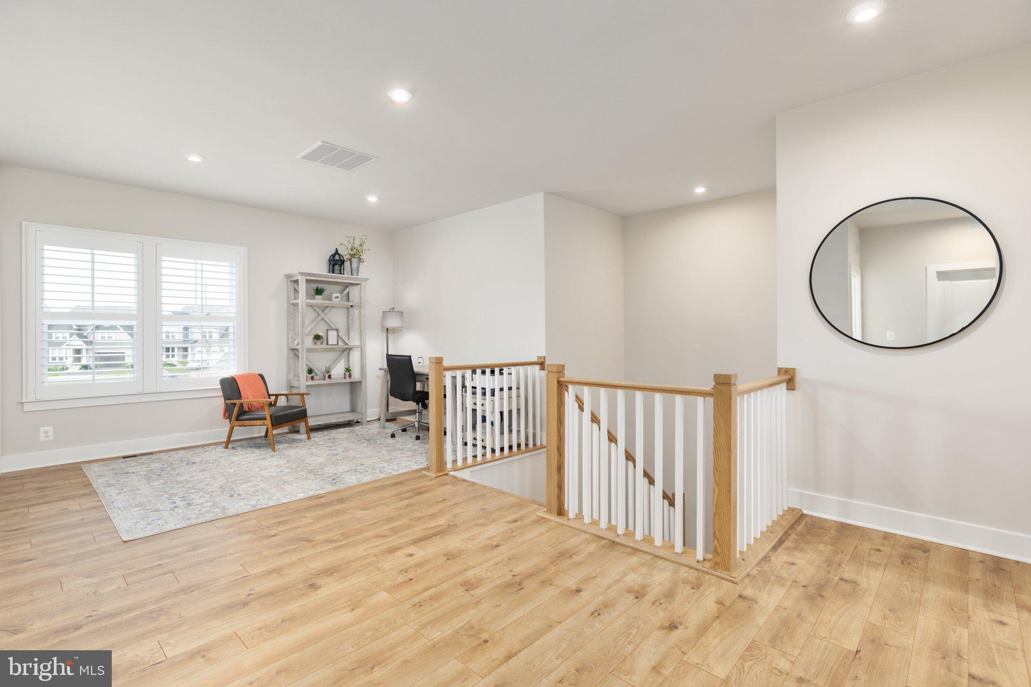 WHITE OAKS FARM - Residential