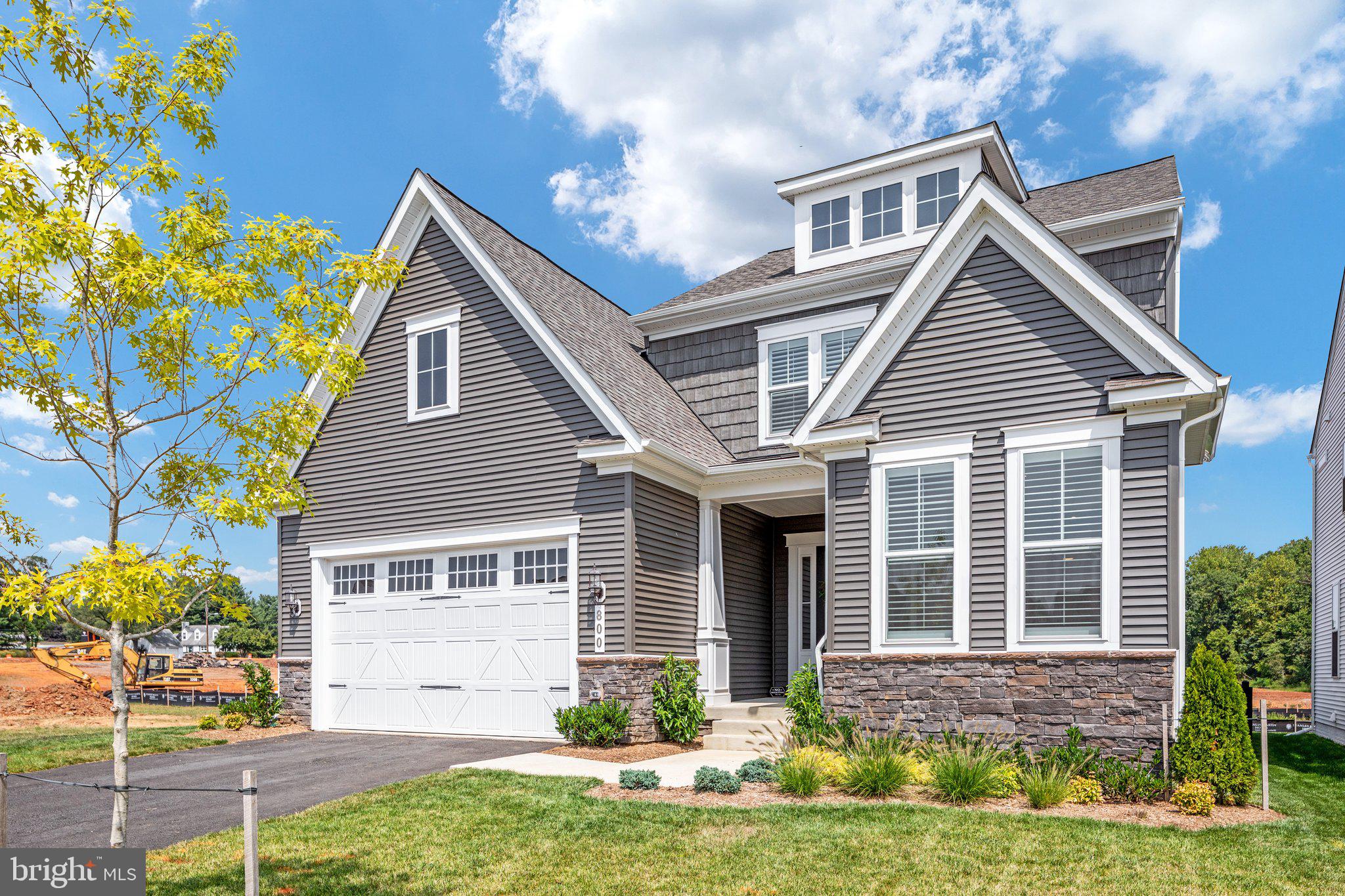 WHITE OAKS FARM - Residential