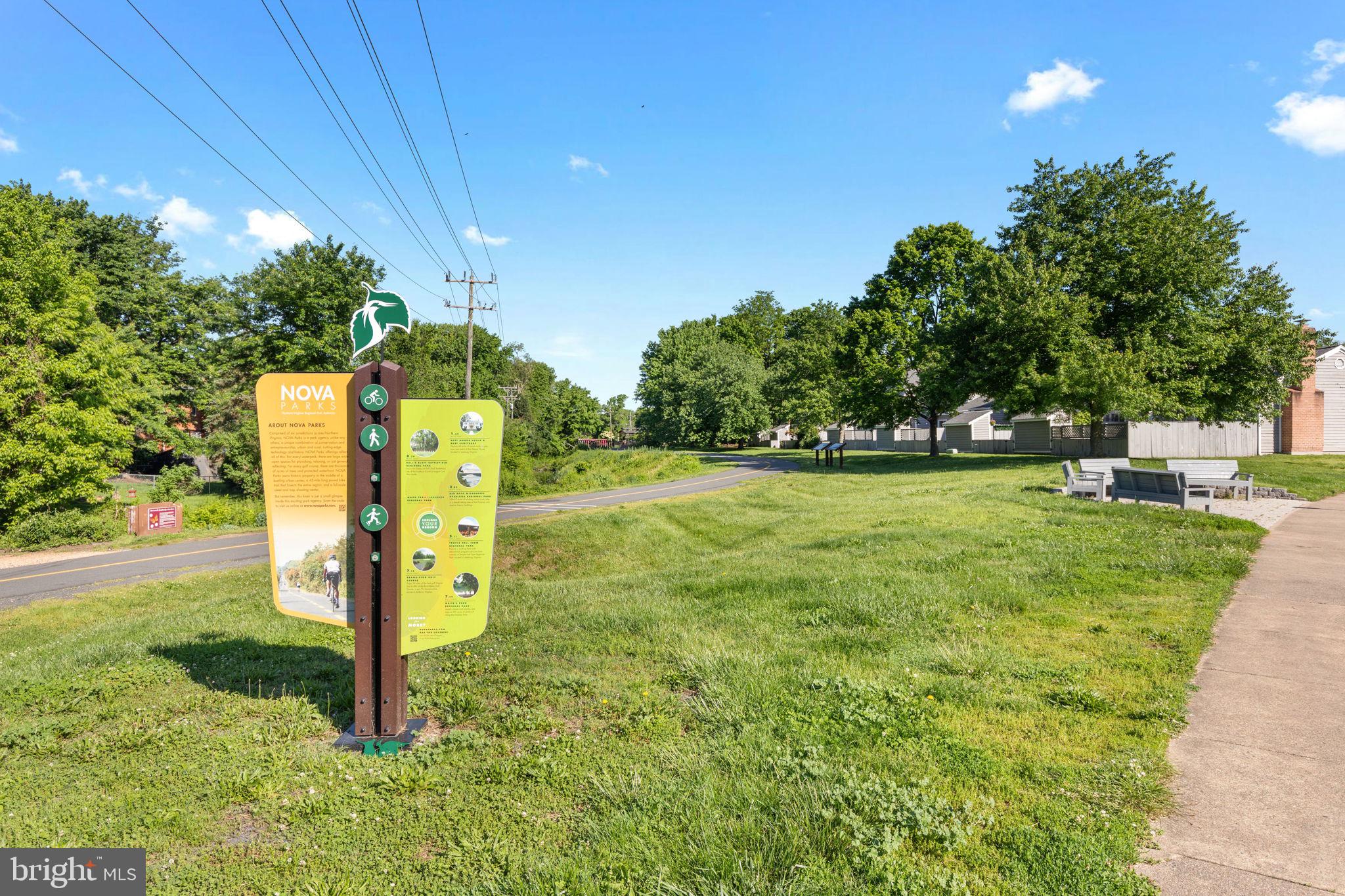 WHITE OAKS FARM - Residential