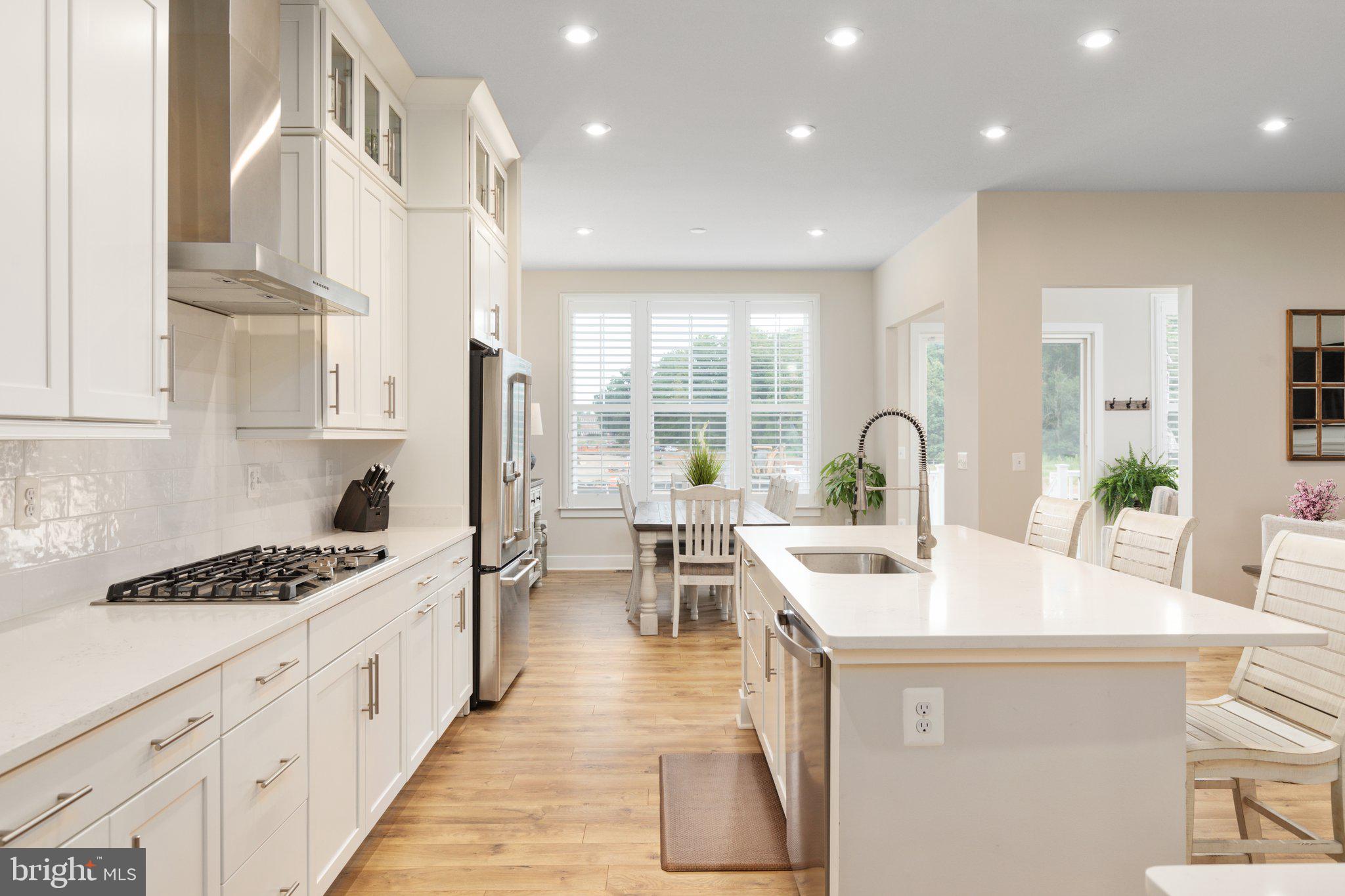 WHITE OAKS FARM - Residential