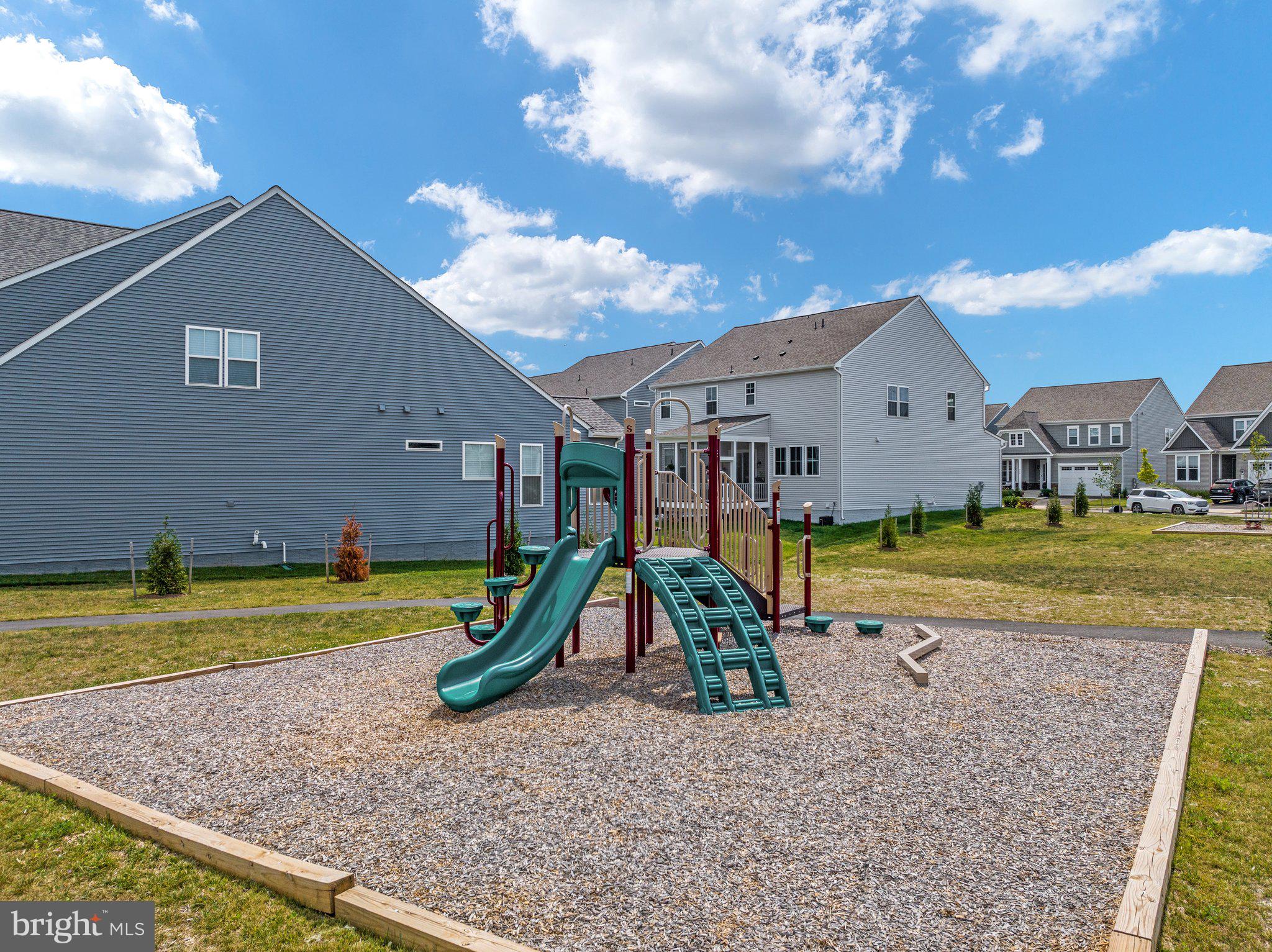 WHITE OAKS FARM - Residential