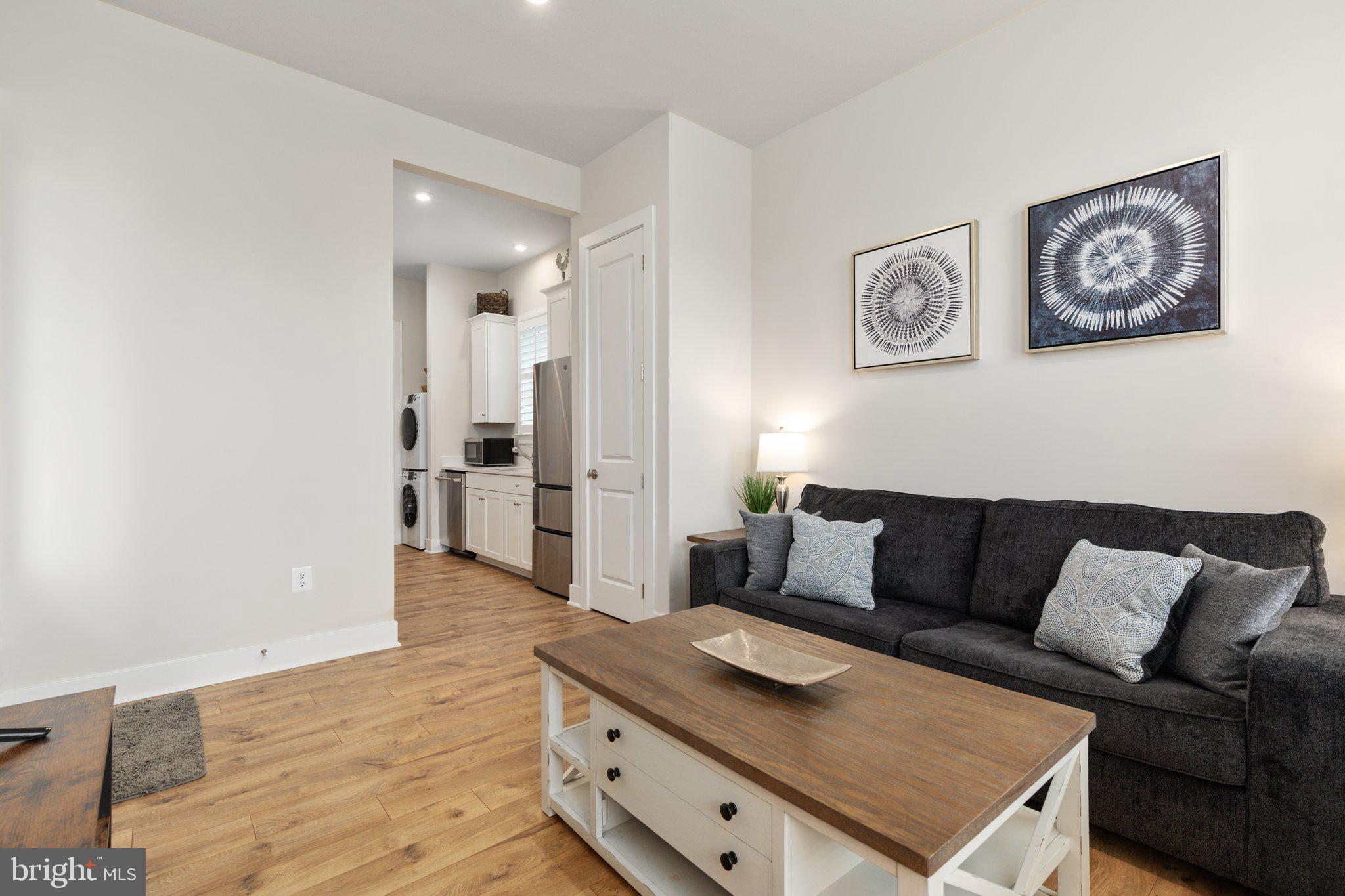 WHITE OAKS FARM - Residential