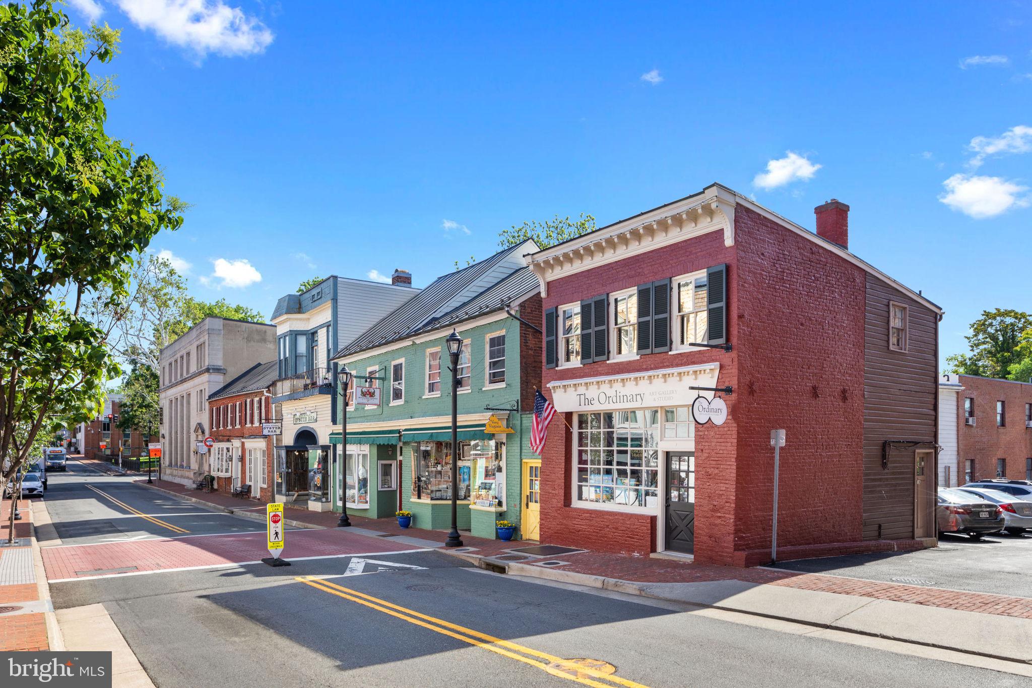 WHITE OAKS FARM - Residential