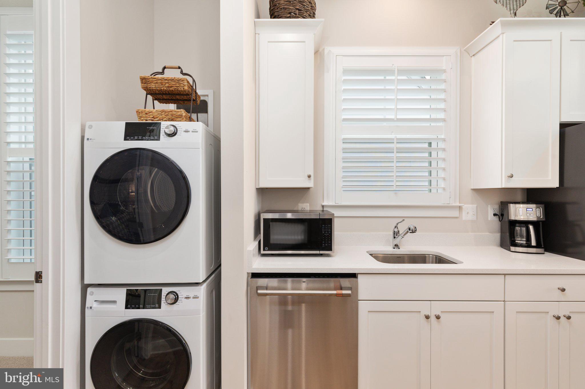 WHITE OAKS FARM - Residential