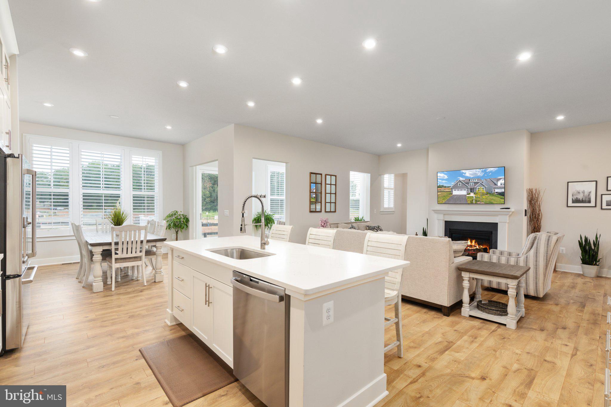 WHITE OAKS FARM - Residential