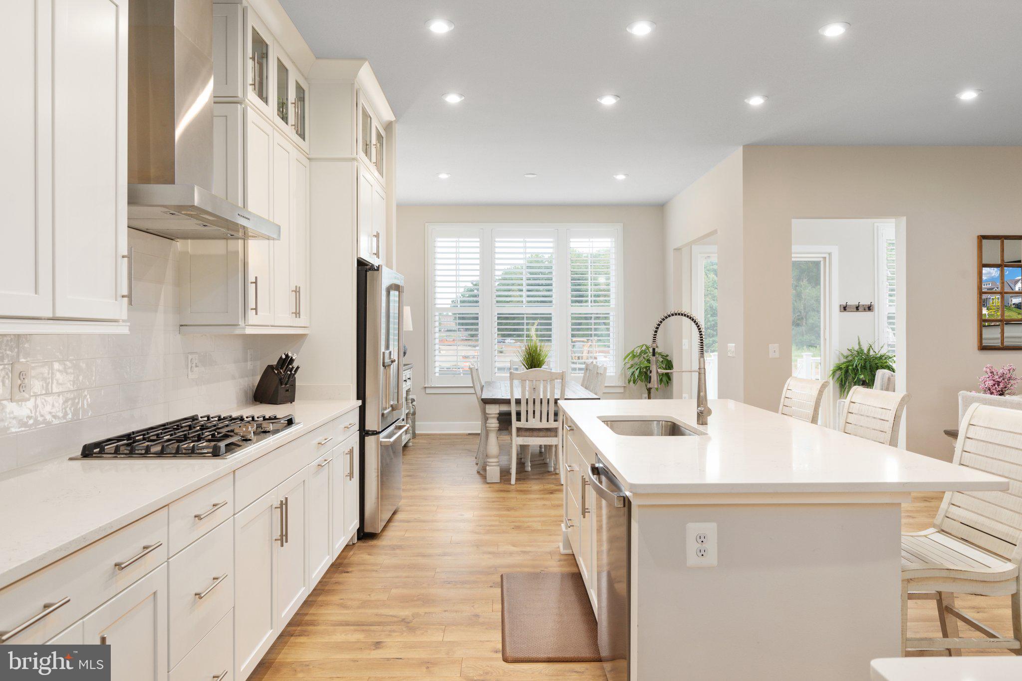 WHITE OAKS FARM - Residential