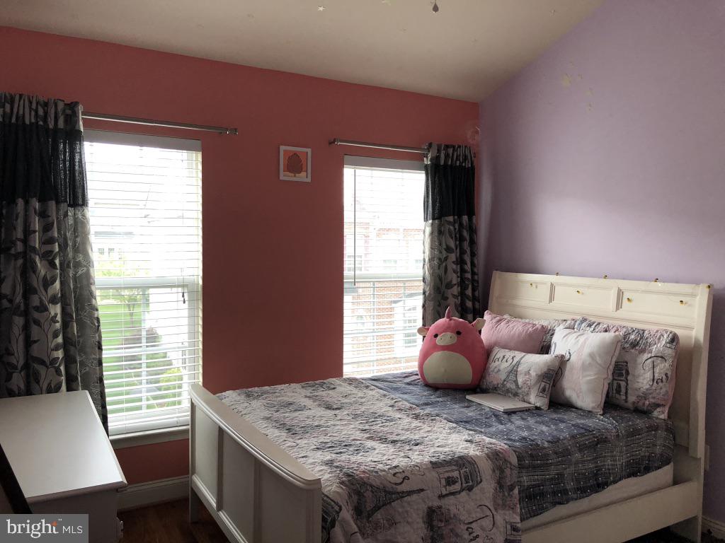 LEAMAN FARM - Residential Lease