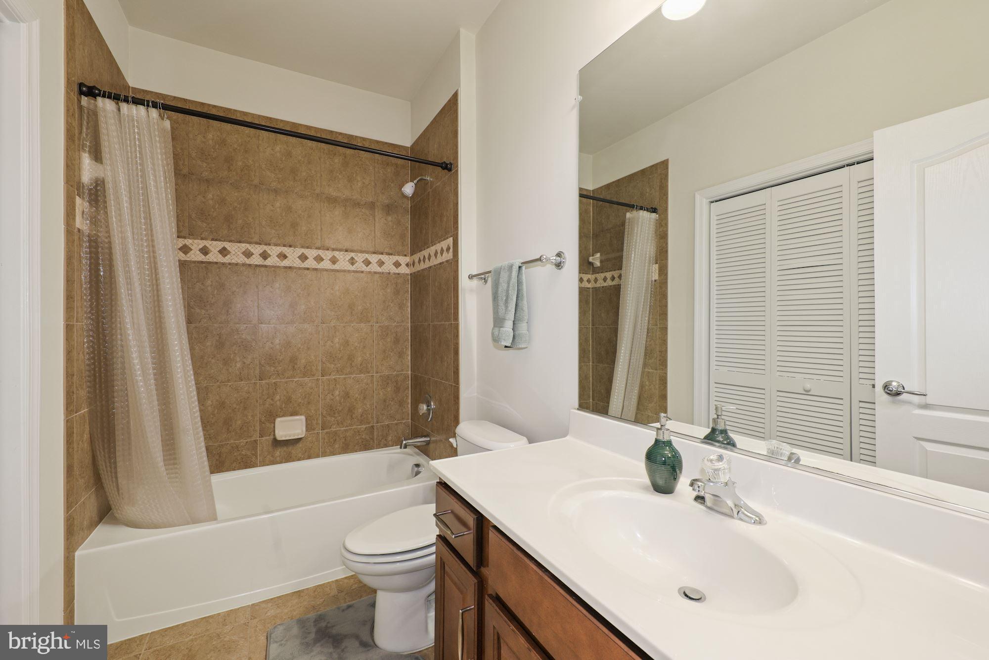 LEESBOROUGH - Residential