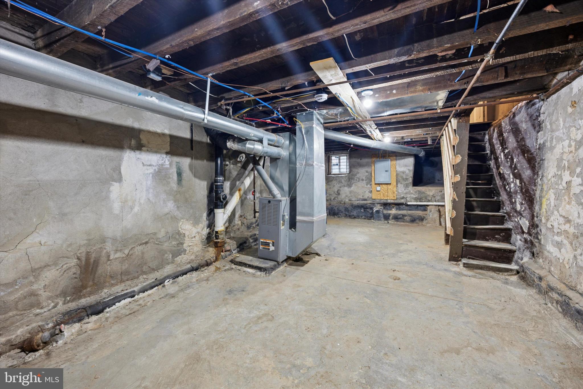 ELMWOOD PARK - Residential