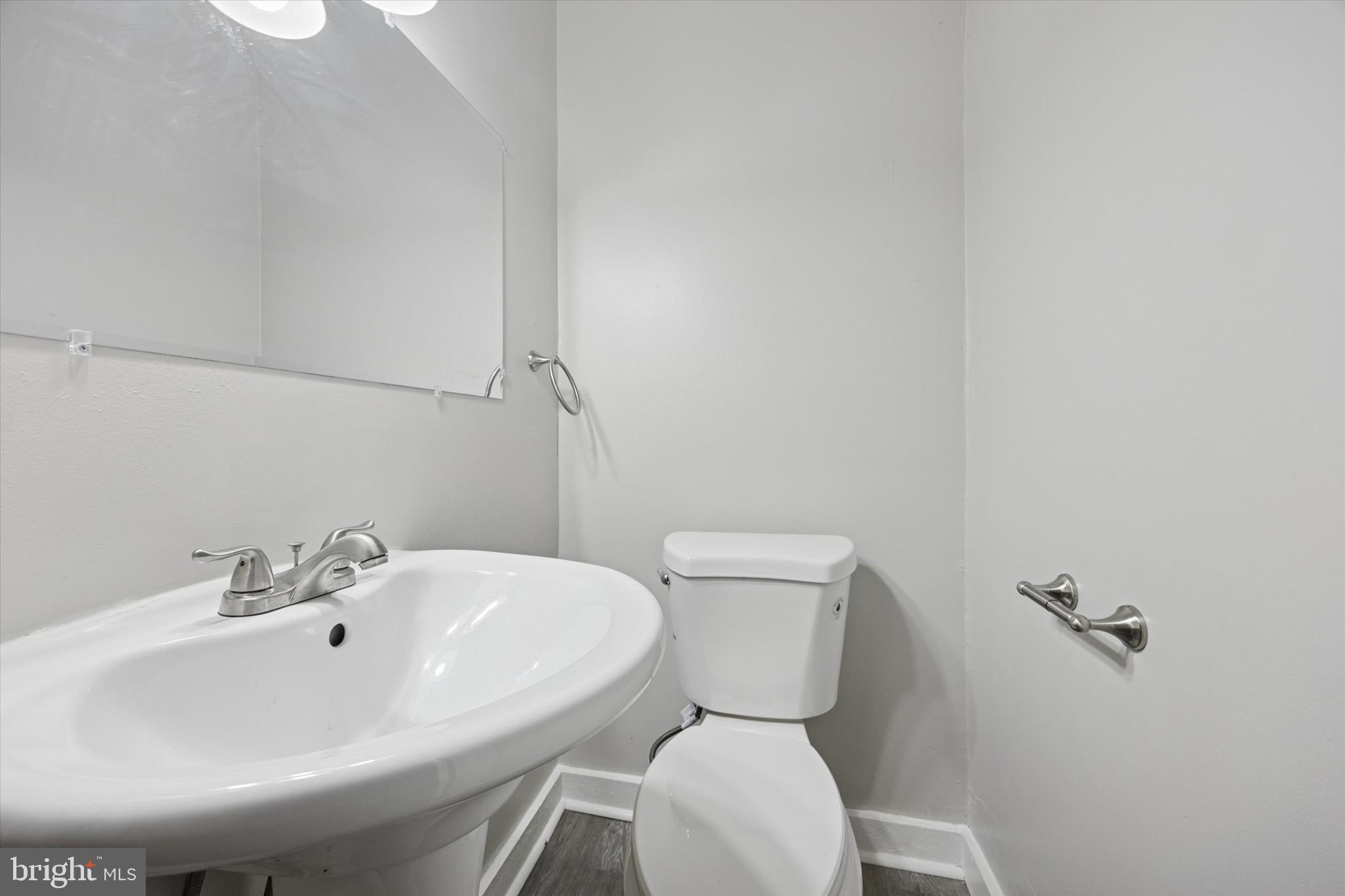 ELMWOOD PARK - Residential