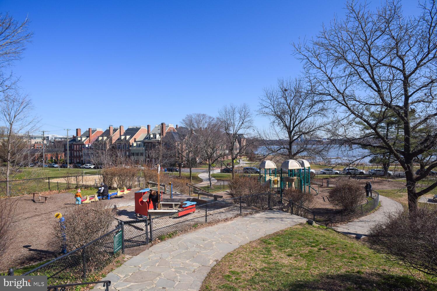 HISTORIC OLD TOWN - Residential