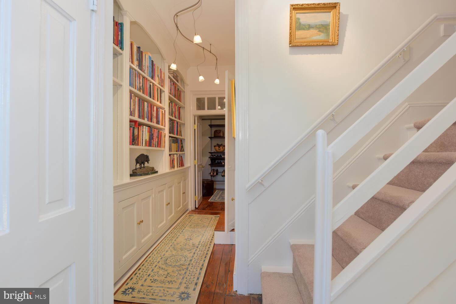 HISTORIC OLD TOWN - Residential