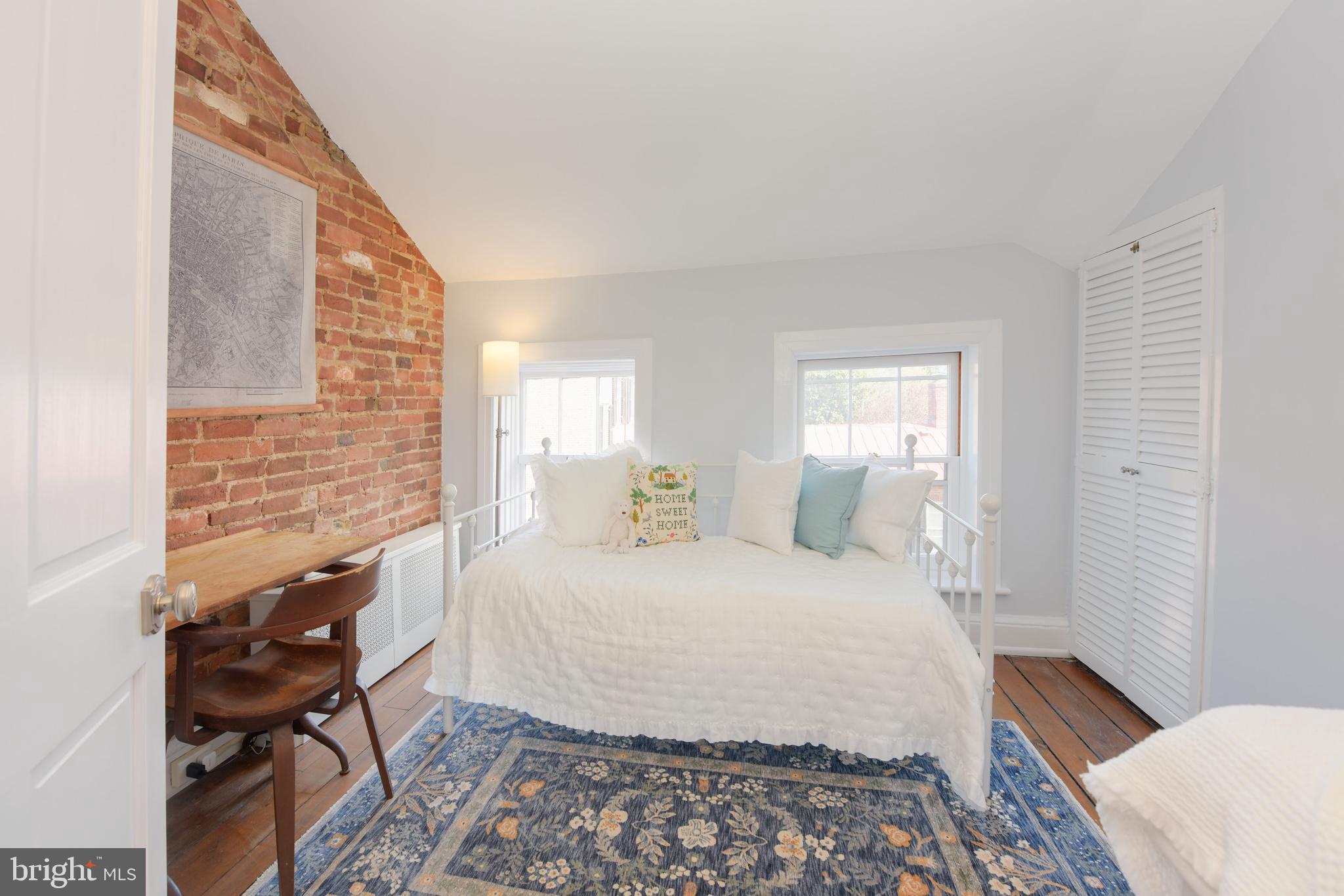 HISTORIC OLD TOWN - Residential