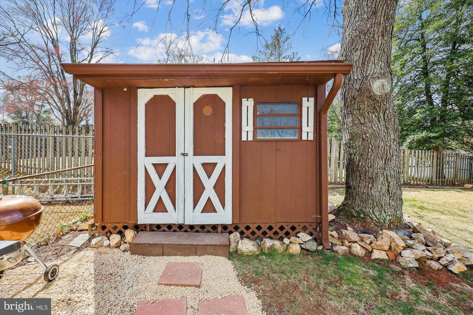 NEWPORT HILLS - Residential